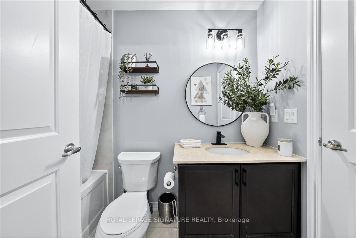Photo 8 of Unit 508, 9255 Jane Street, Vaughan, Maple — HOMEH
