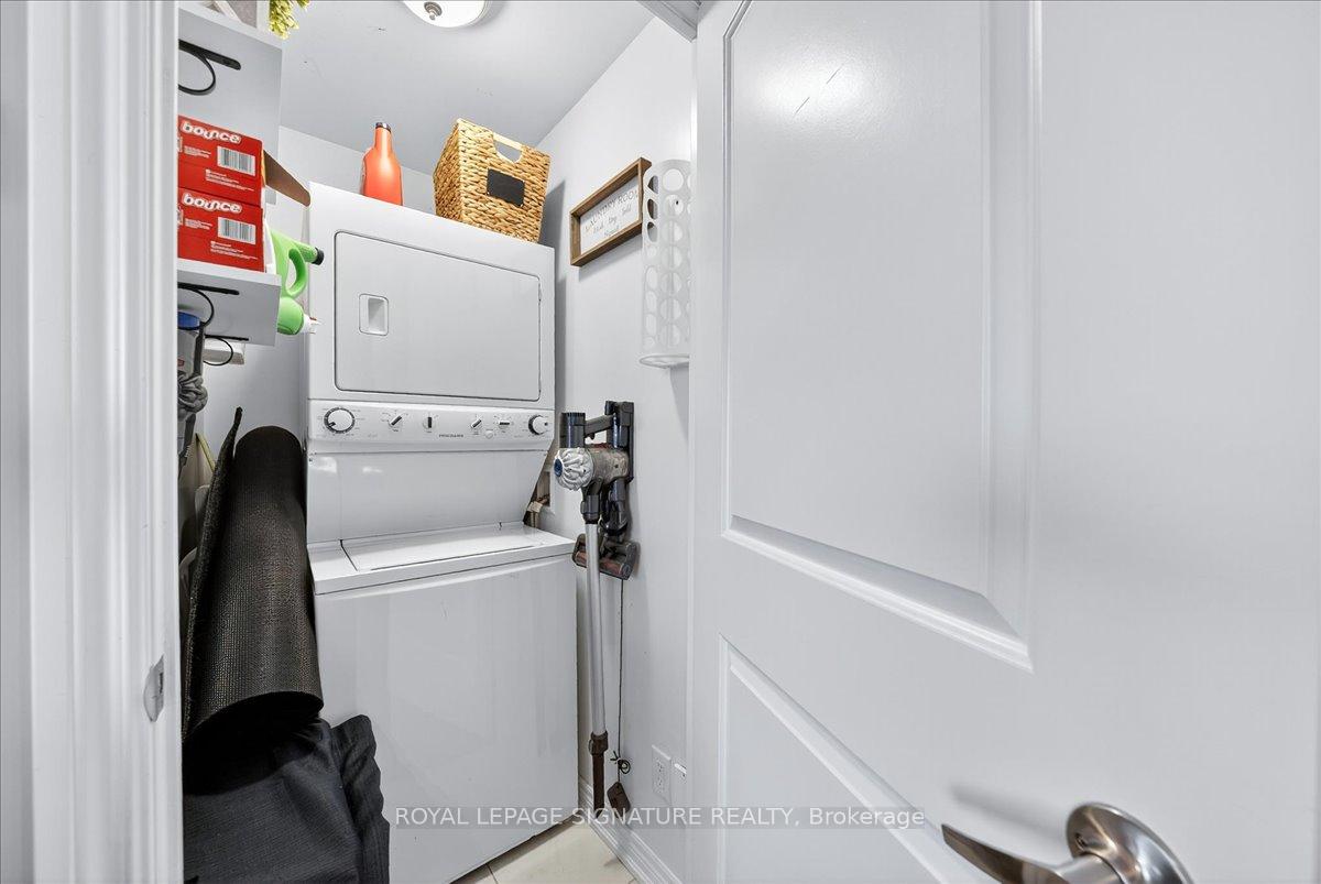 Photo 18 of Unit 508, 9255 Jane Street, Vaughan, Maple — HOMEH