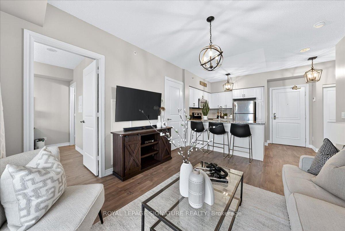 Photo 13 of Unit 508, 9255 Jane Street, Vaughan, Maple — HOMEH