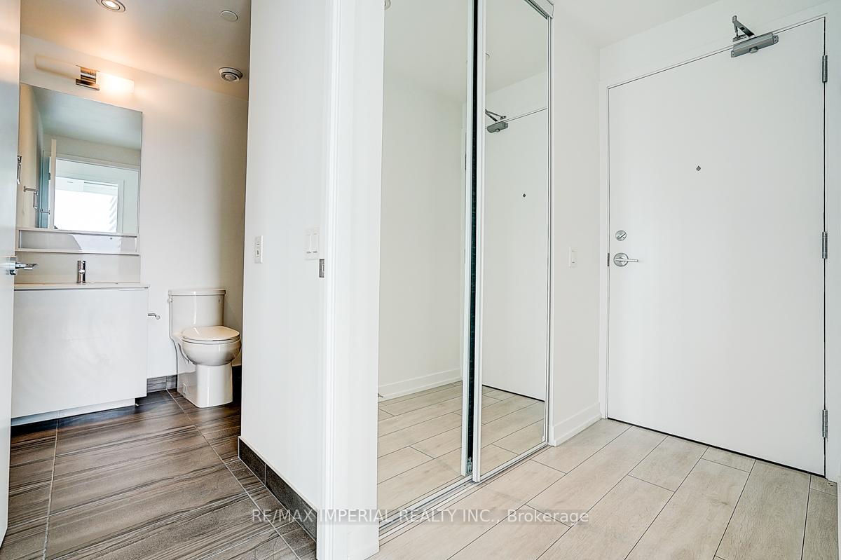 Photo 4 of Unit 2603, 5 Buttermill Avenue, Vaughan, Vaughan Corporate Centre — HOMEH