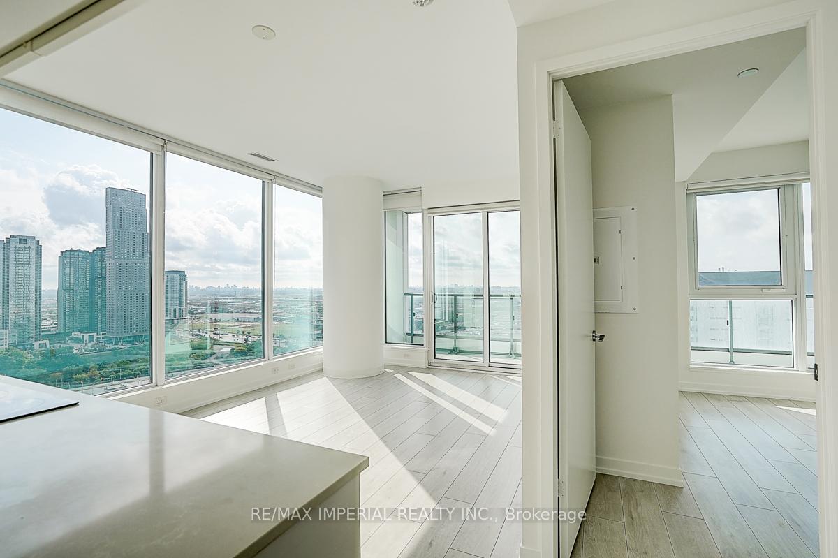 Photo 10 of Unit 2603, 5 Buttermill Avenue, Vaughan, Vaughan Corporate Centre — HOMEH