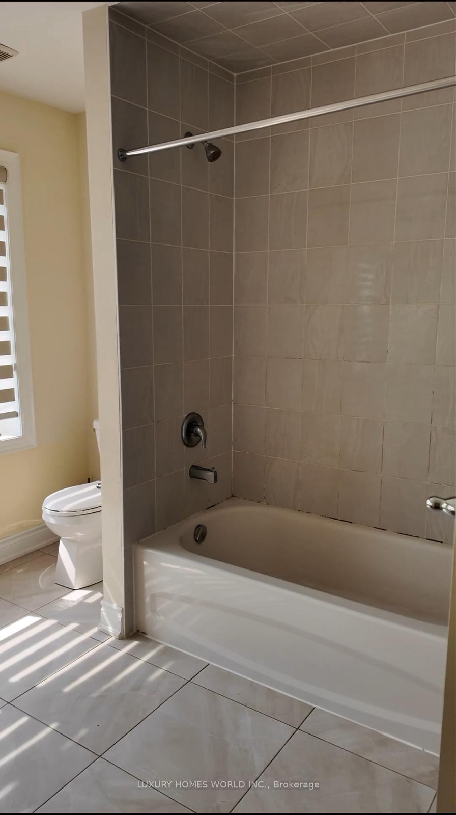 Photo 7 of 23 Erintol Way, Markham, Cedarwood — HOMEH