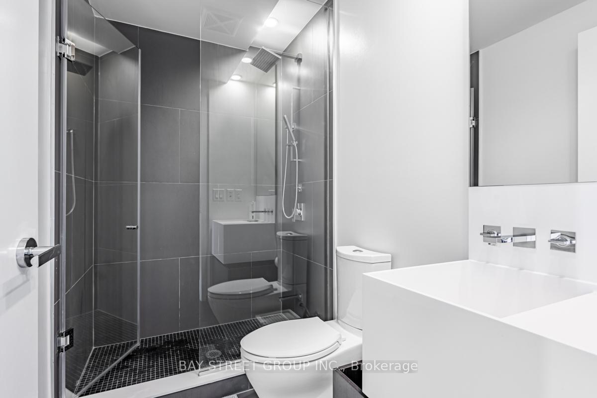 Photo 3 of Unit 5105, 1 Bloor Street E, Toronto, Church-Yonge Corridor — HOMEH