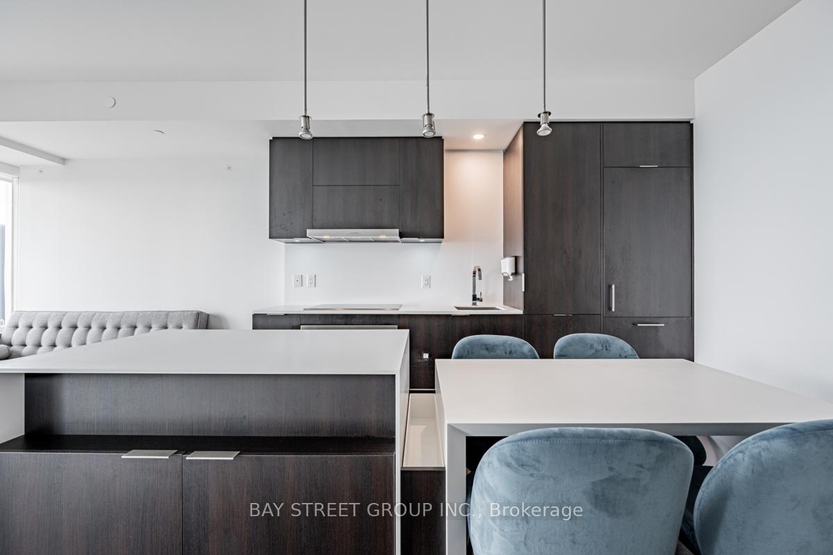 Photo 2 of Unit 5105, 1 Bloor Street E, Toronto, Church-Yonge Corridor — HOMEH