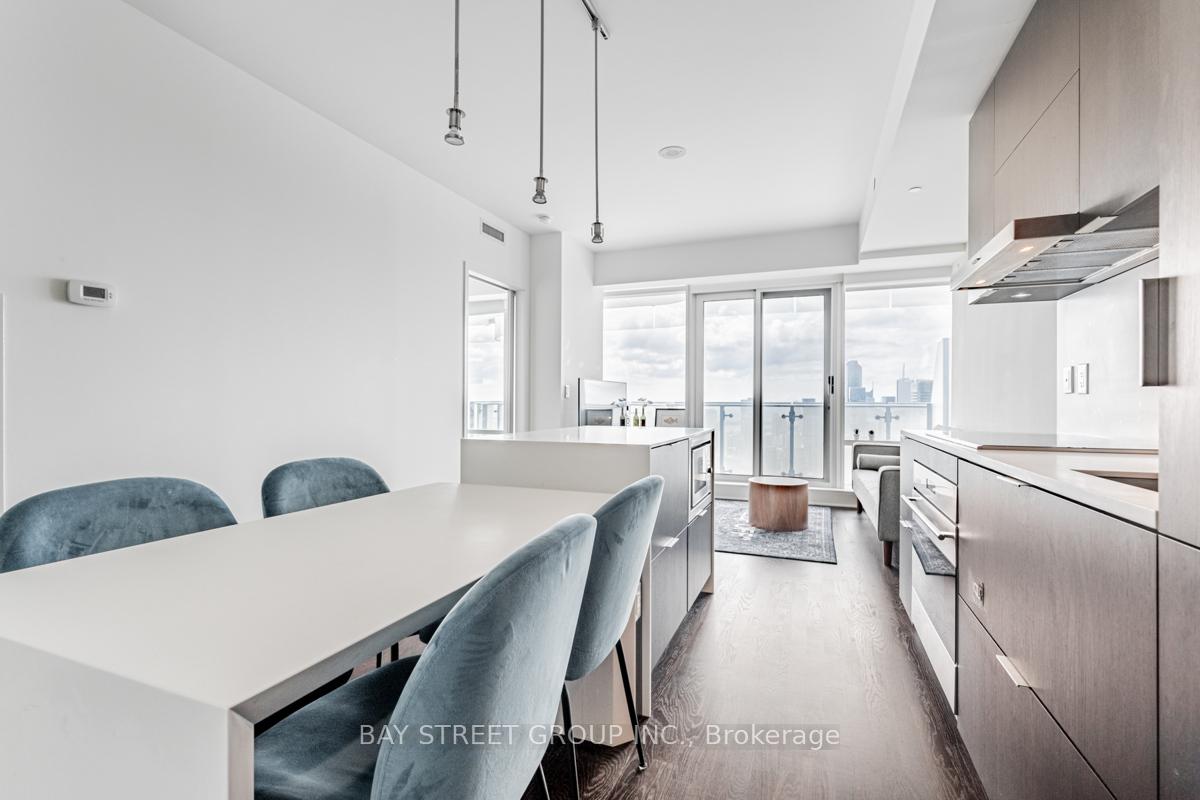 Photo 7 of Unit 5105, 1 Bloor Street E, Toronto, Church-Yonge Corridor — HOMEH