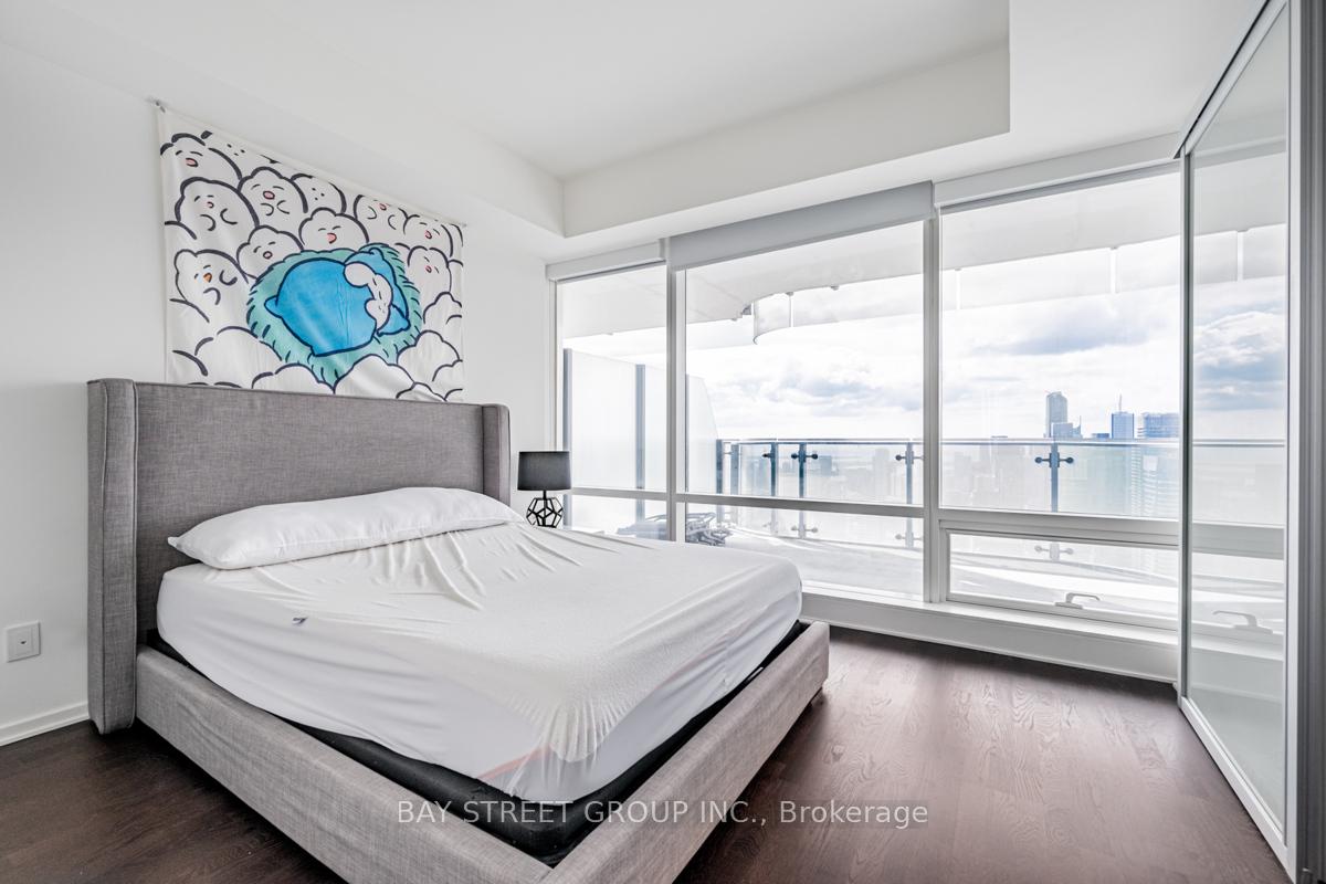Photo 8 of Unit 5105, 1 Bloor Street E, Toronto, Church-Yonge Corridor — HOMEH