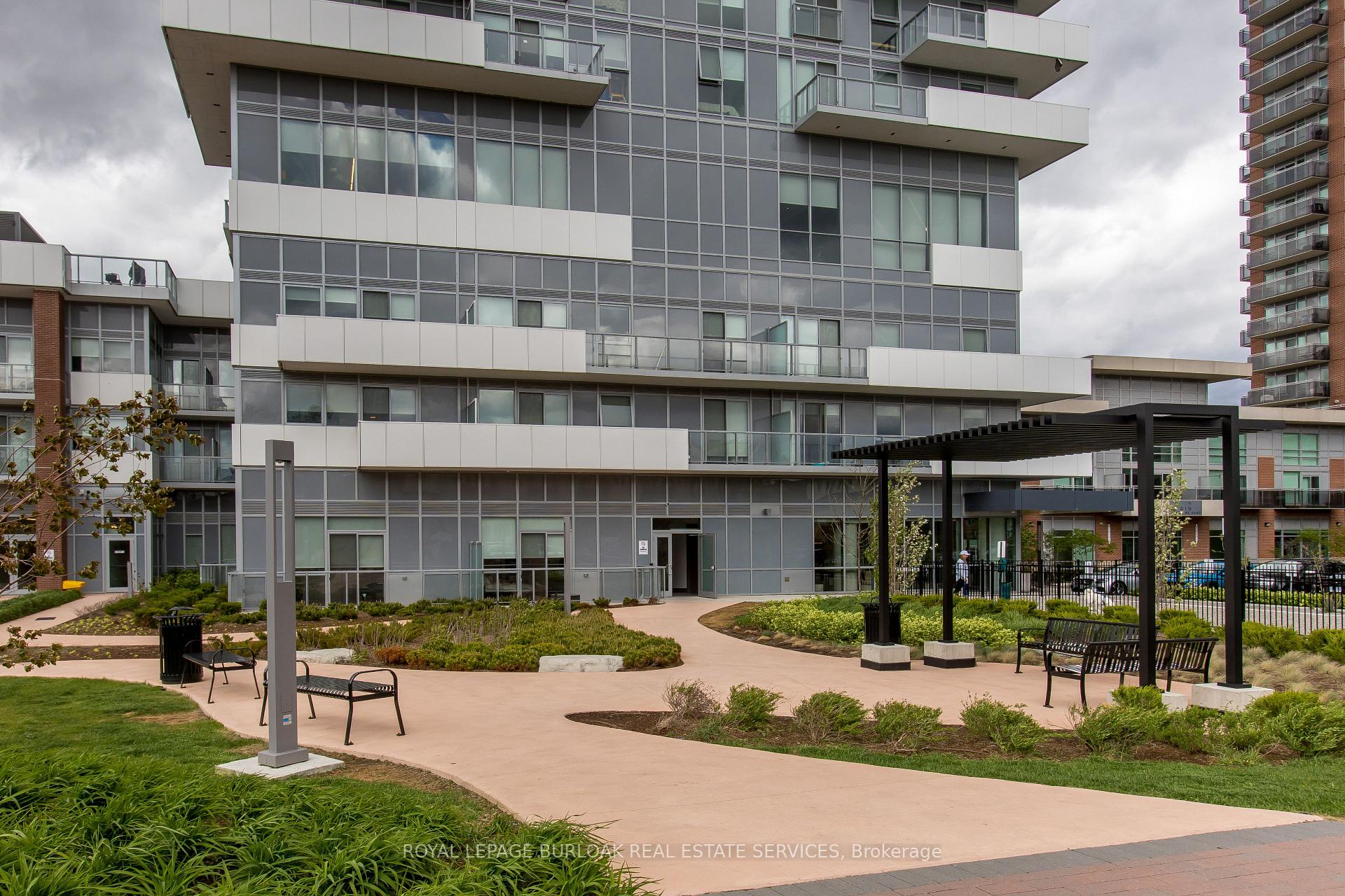 Photo 5 of Unit 602, 215 Queen Street E, Brampton, Queen Street Corridor — HOMEH