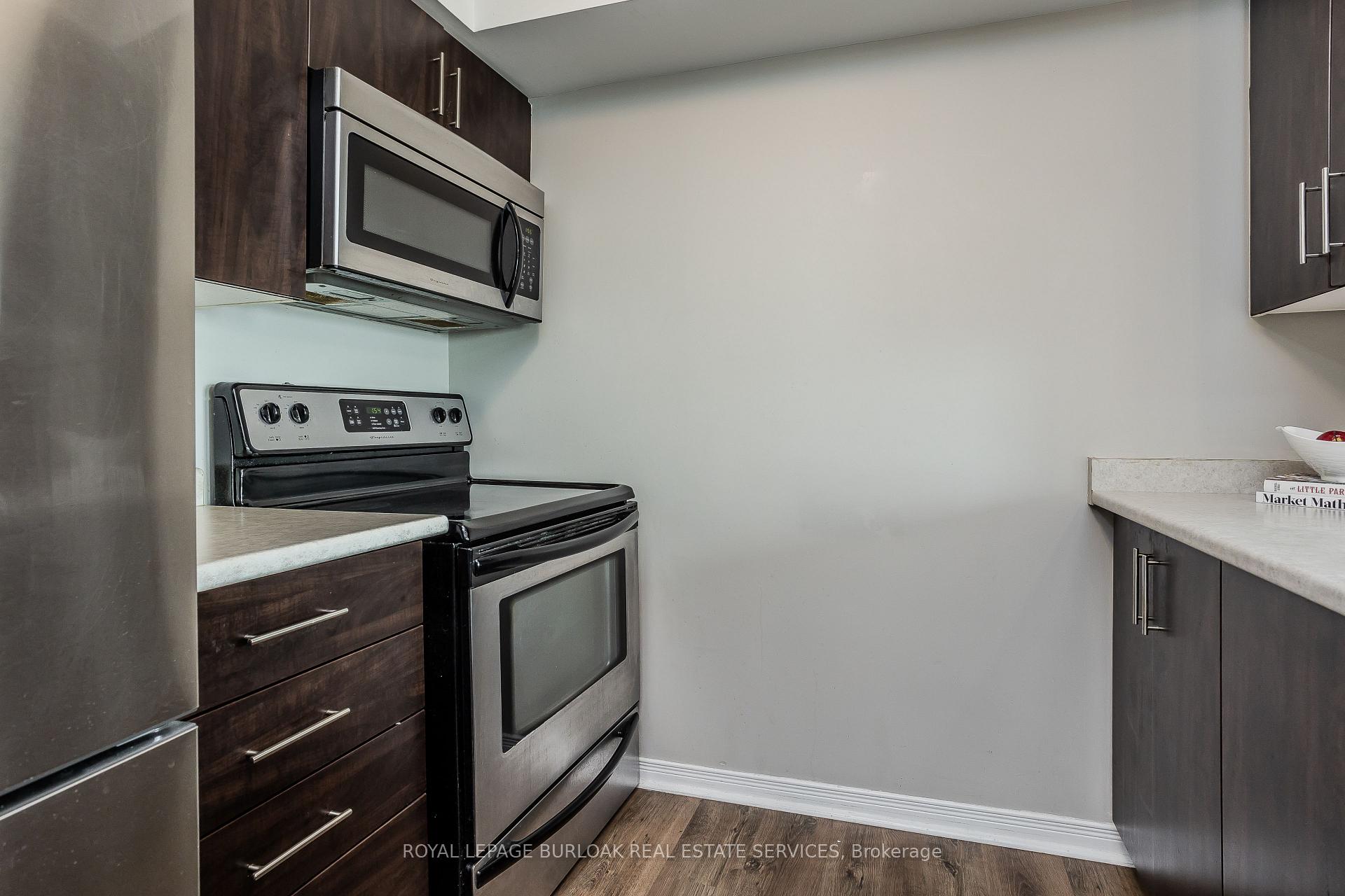 Photo 11 of Unit 602, 215 Queen Street E, Brampton, Queen Street Corridor — HOMEH