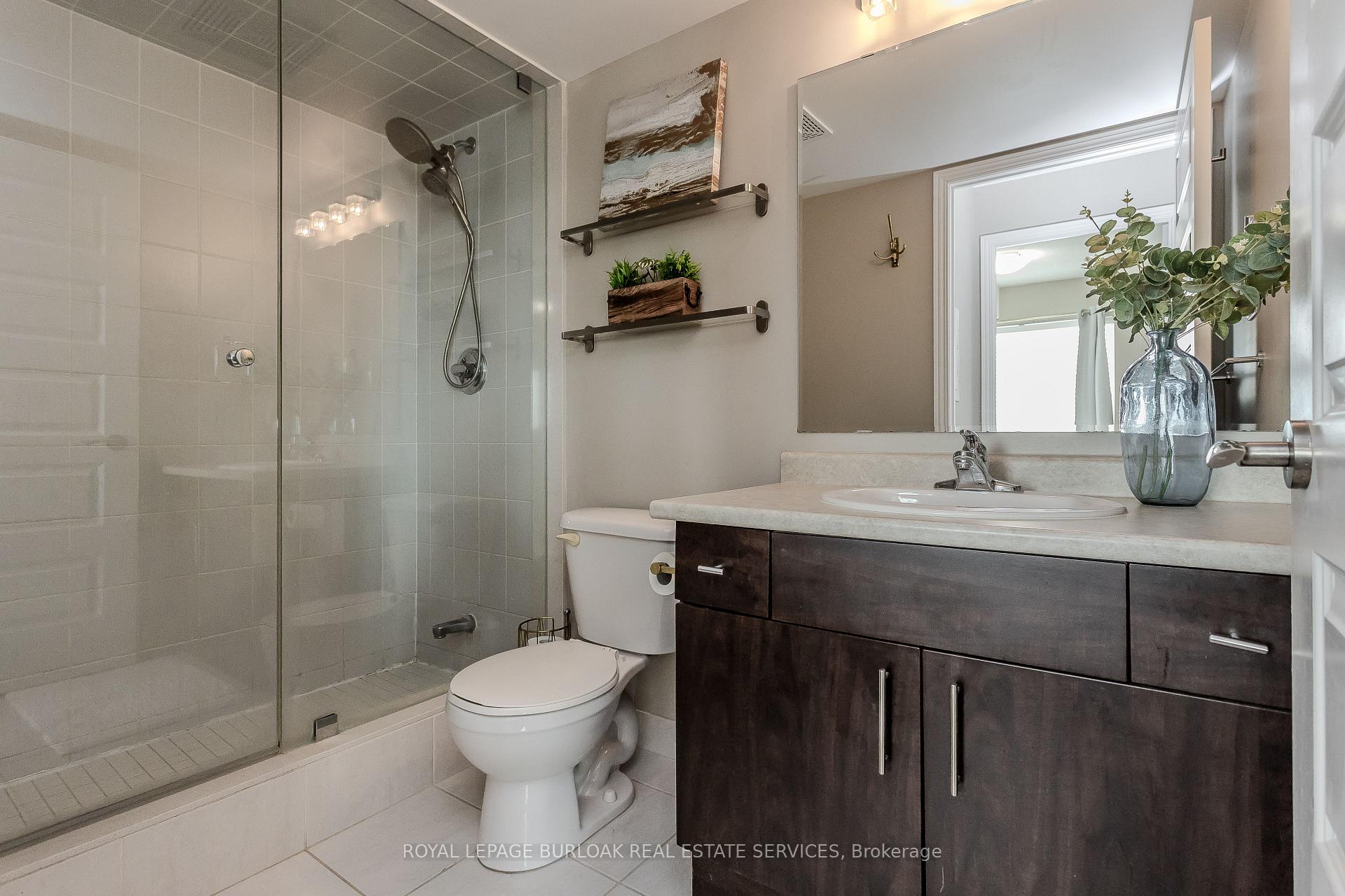 Photo 22 of Unit 602, 215 Queen Street E, Brampton, Queen Street Corridor — HOMEH