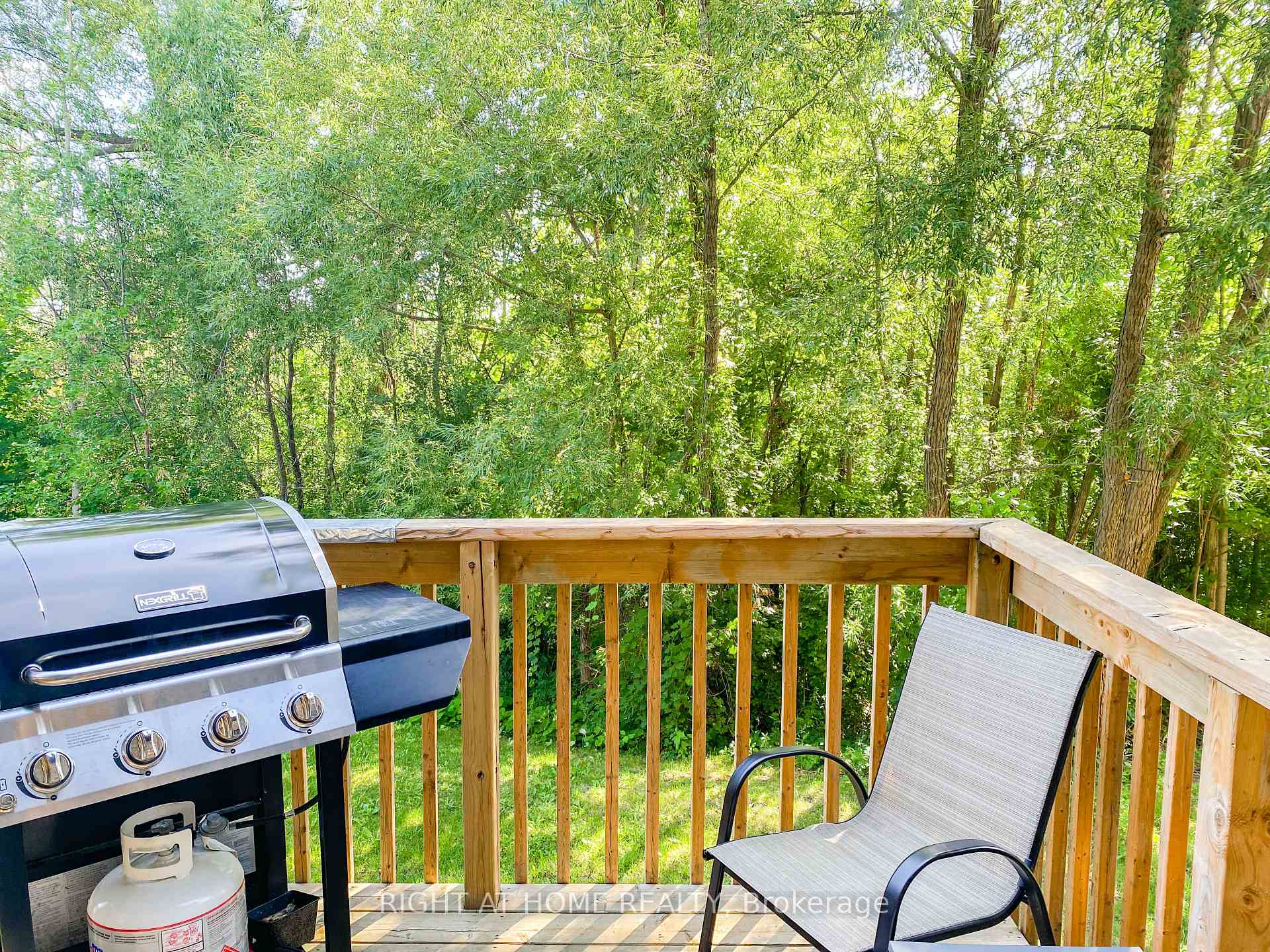 Photo 8 of 2122 Dale Road, Innisfil, Alcona — HOMEH