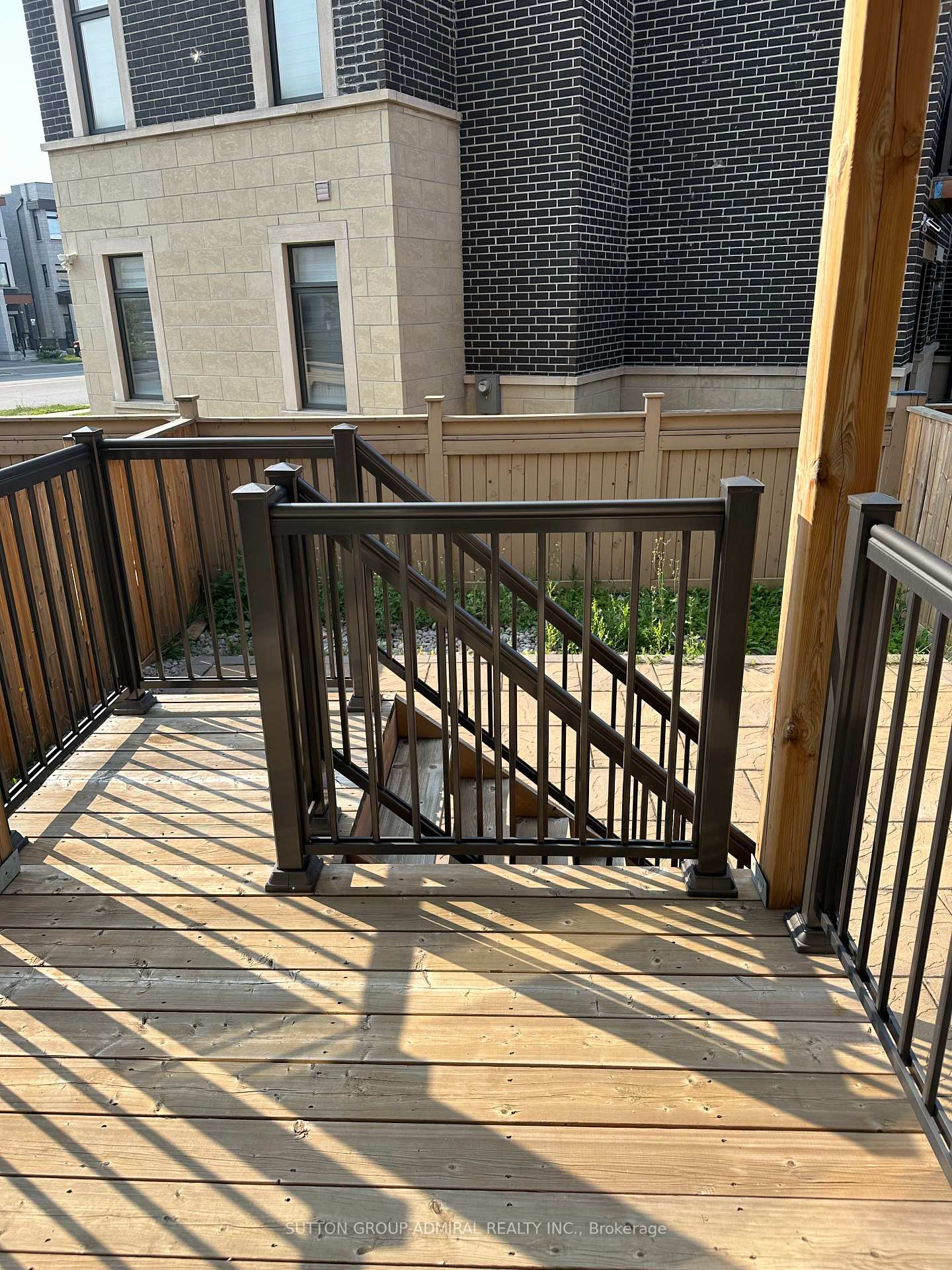 Photo 3 of 11 Arianna Crescent, Vaughan, Patterson — HOMEH