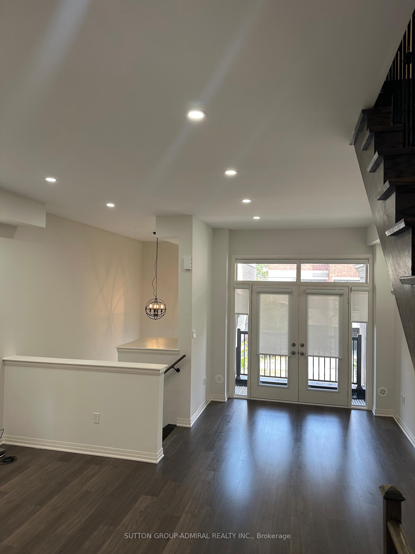 Photo 25 of 11 Arianna Crescent, Vaughan, Patterson — HOMEH