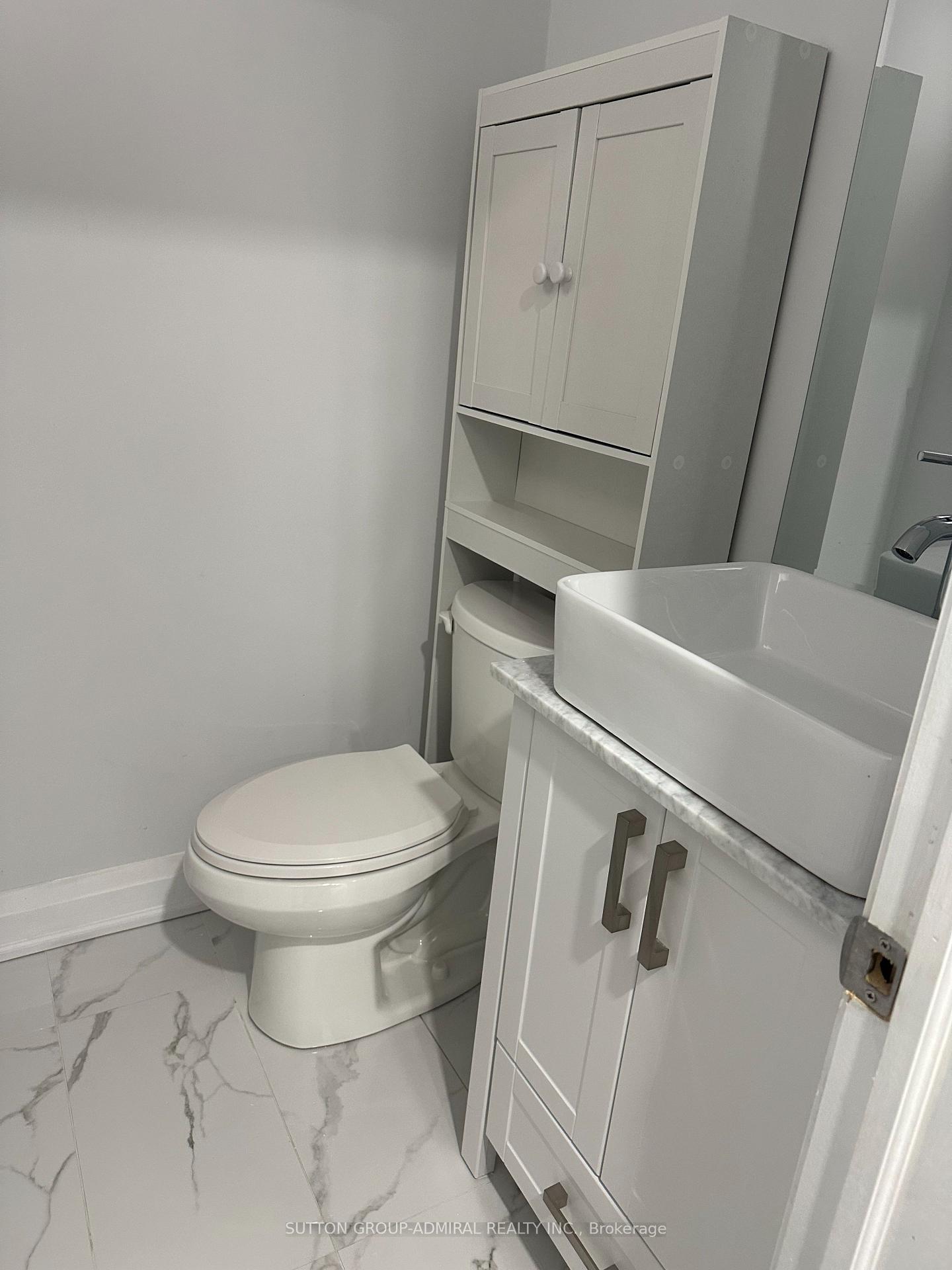 Photo 8 of 11 Arianna Crescent, Vaughan, Patterson — HOMEH