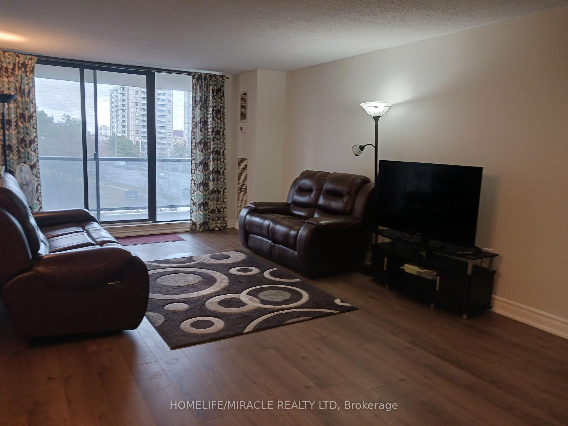 Photo 7 of Unit 410, 17 KnightsBridge Road, Brampton, Queen Street Corridor — HOMEH