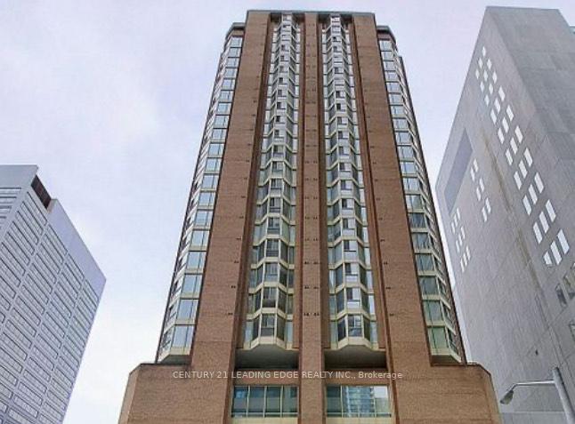 Front of Unit 901, 55 Centre Avenue