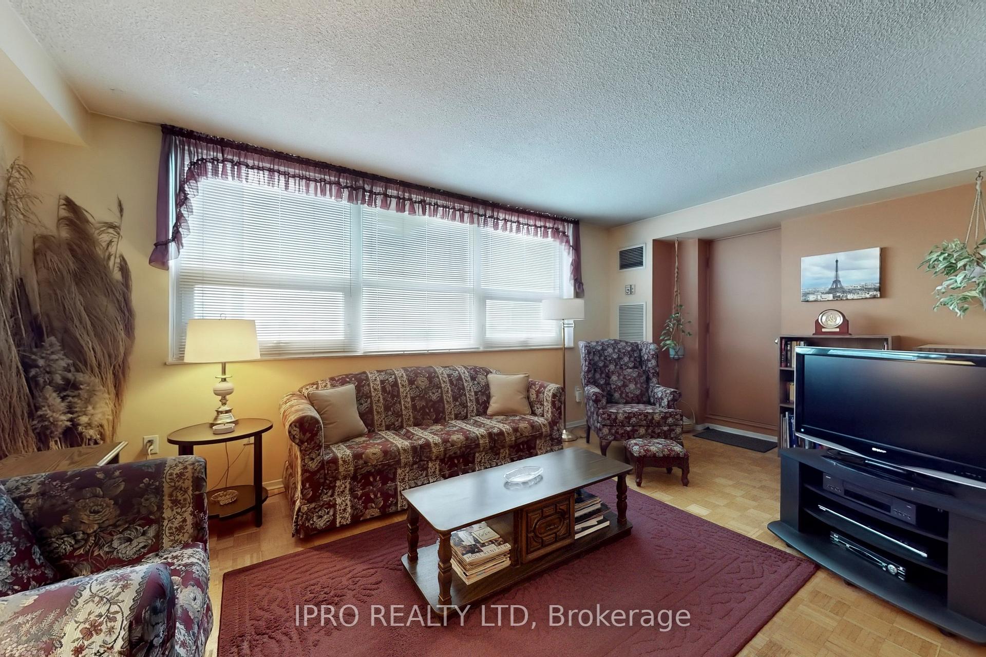 Photo 6 of Unit 1408, 4 Lisa Street, Brampton, Queen Street Corridor — HOMEH