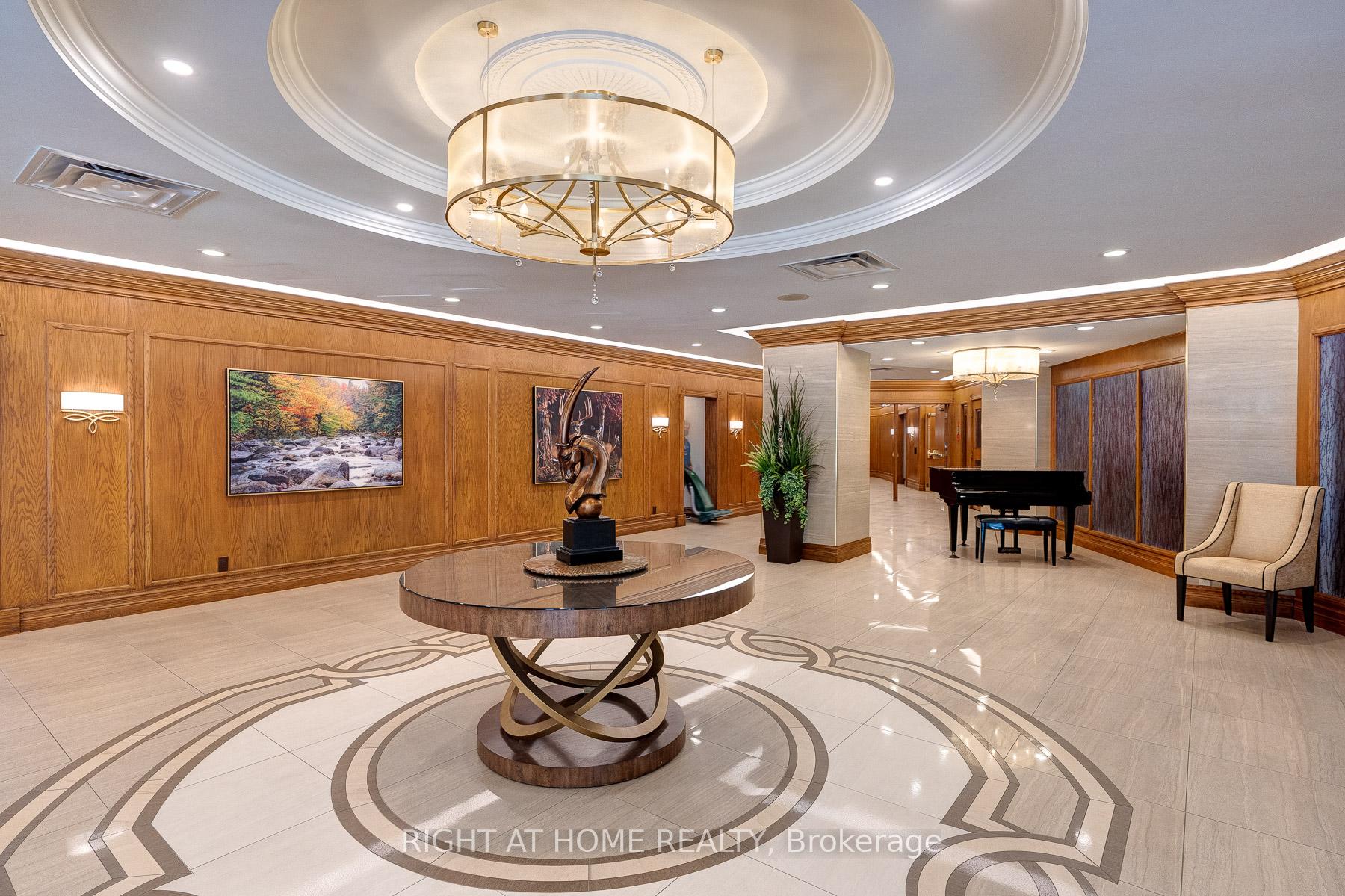 Photo 9 of Unit 914, 610 Bullock Drive, Markham, Markville — HOMEH
