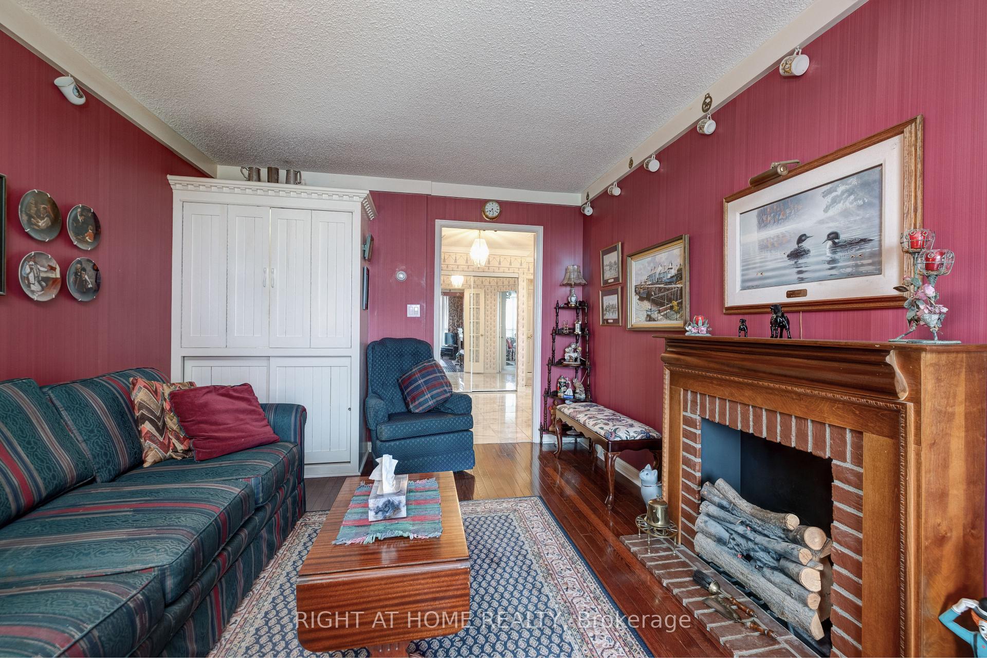 Photo 27 of Unit 914, 610 Bullock Drive, Markham, Markville — HOMEH