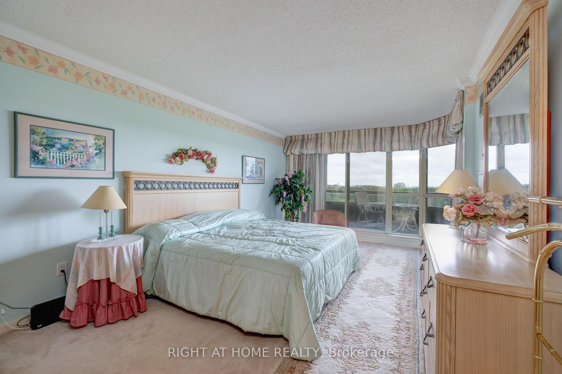 Photo 26 of Unit 914, 610 Bullock Drive, Markham, Markville — HOMEH