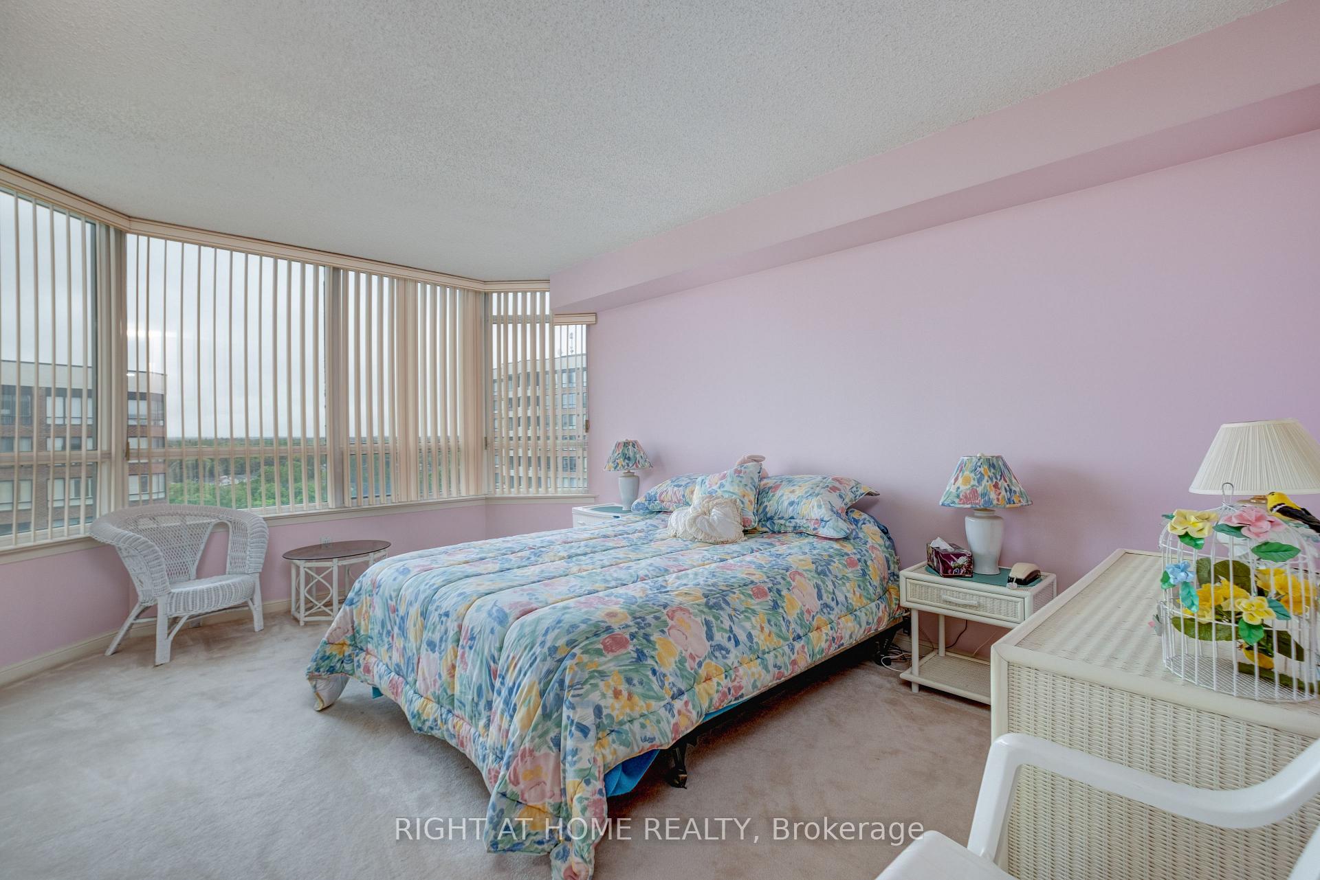 Photo 24 of Unit 914, 610 Bullock Drive, Markham, Markville — HOMEH