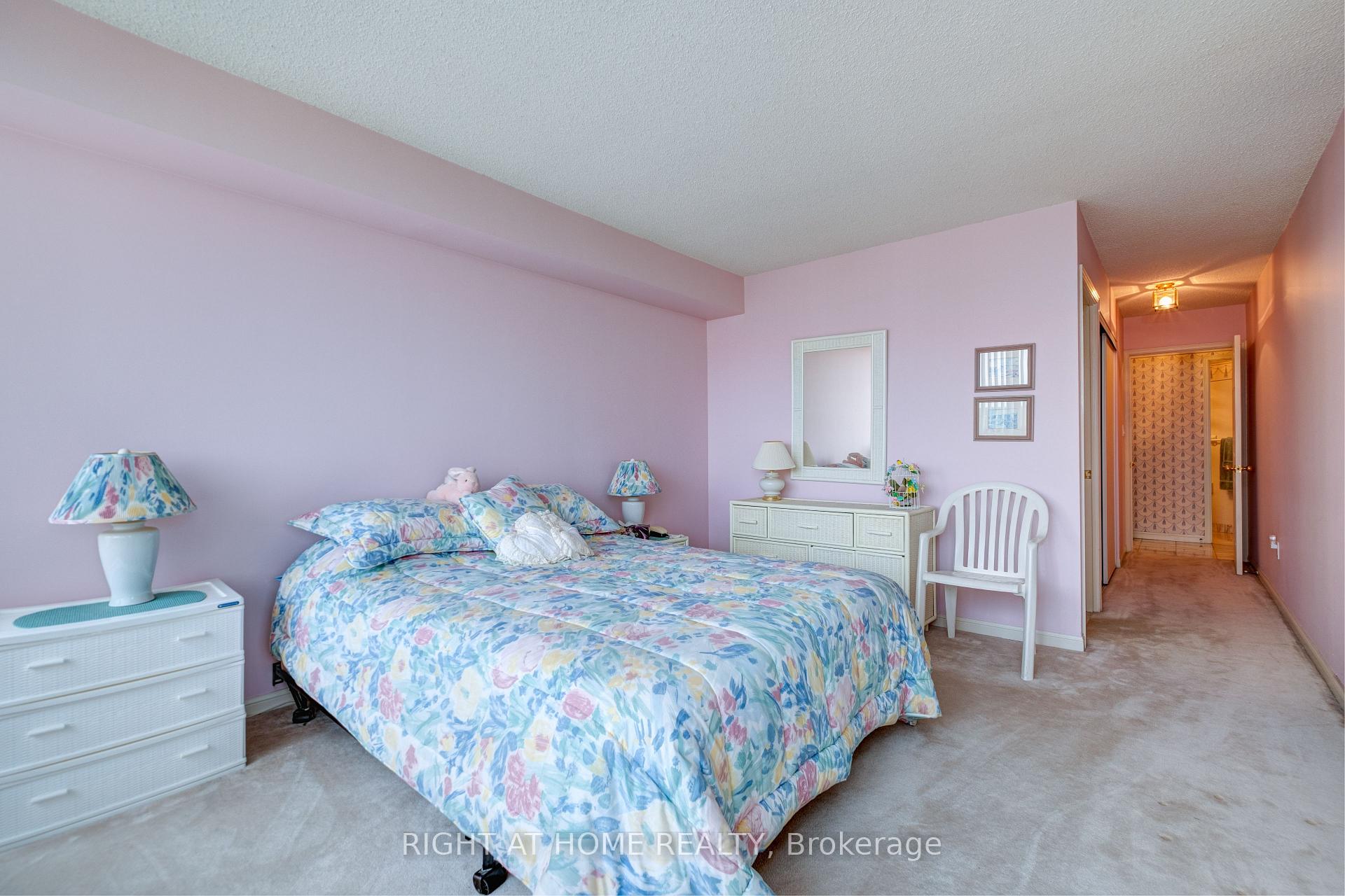 Photo 34 of Unit 914, 610 Bullock Drive, Markham, Markville — HOMEH