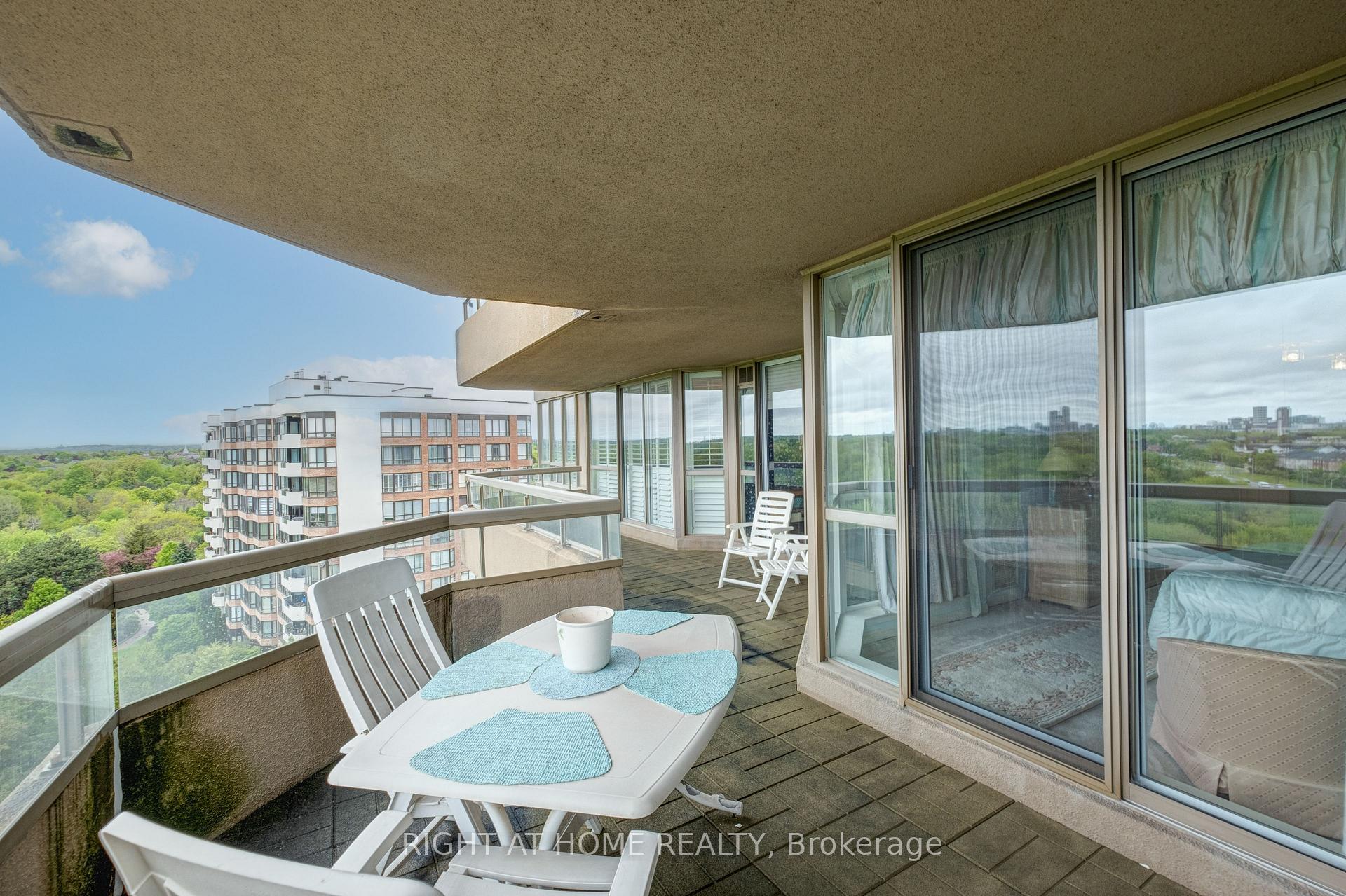 Photo 35 of Unit 914, 610 Bullock Drive, Markham, Markville — HOMEH