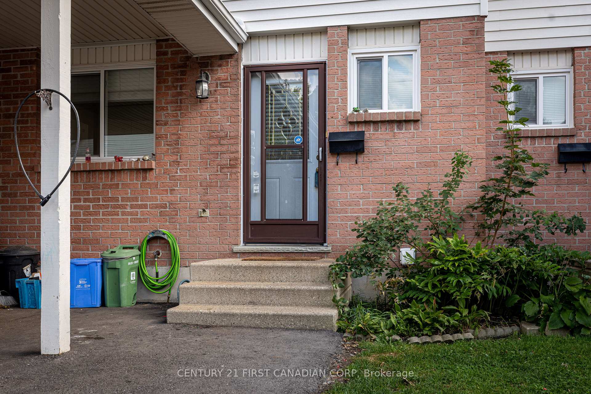 Front of Unit 54, 1318 Highbury Avenue