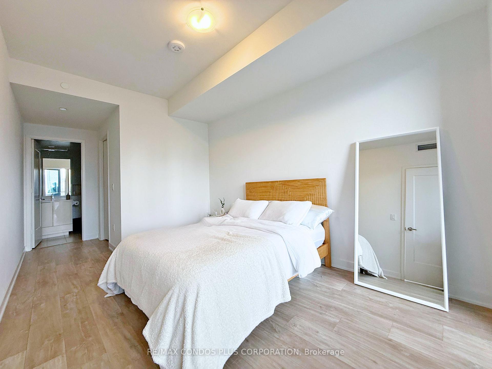 Photo 2 of Unit 2230, 135 Lower Sherbourne Street, Toronto, Waterfront Communities — HOMEH