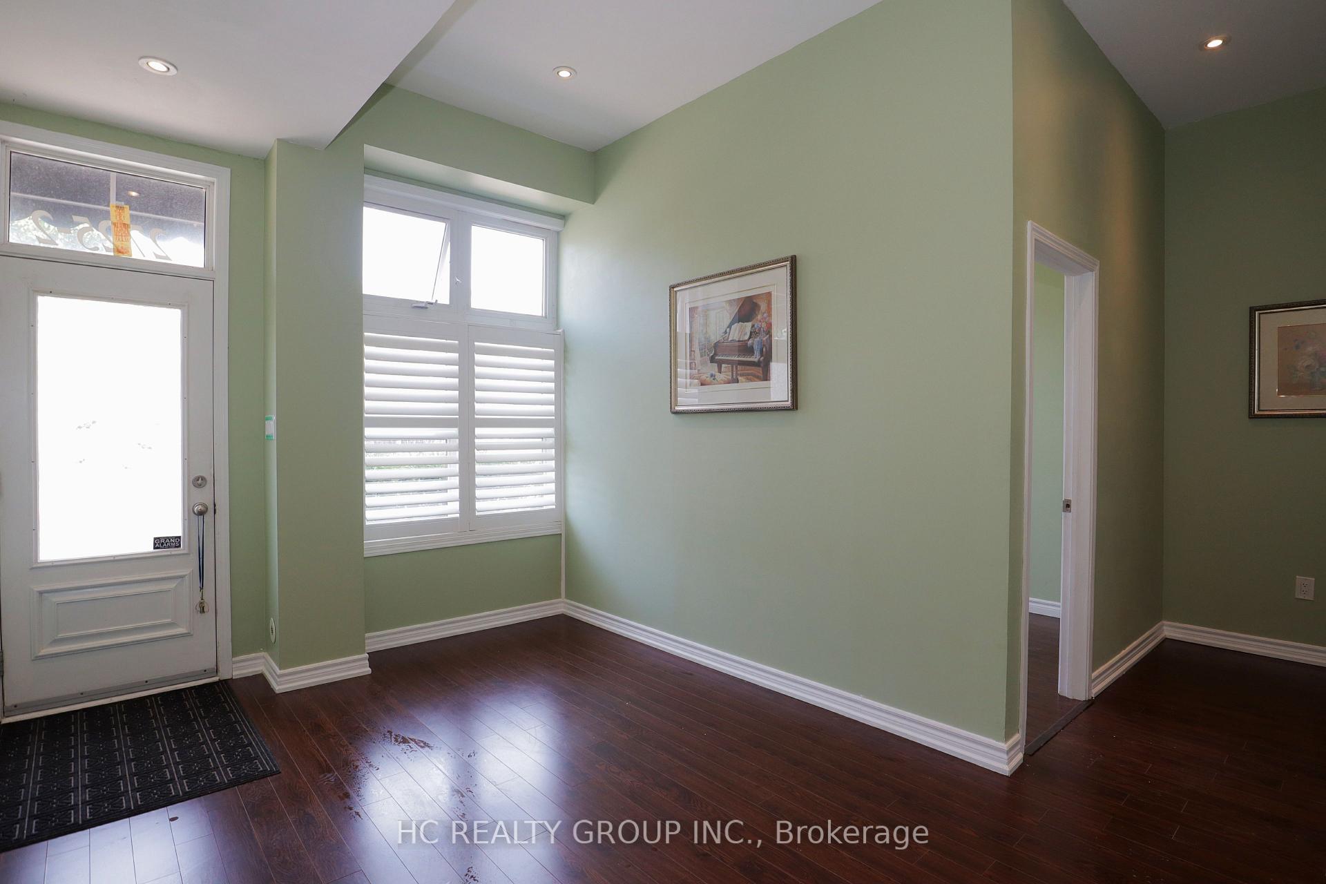 Photo 5 of Unit 2, 2725 Bur Oak Avenue, Markham, Cornell — HOMEH