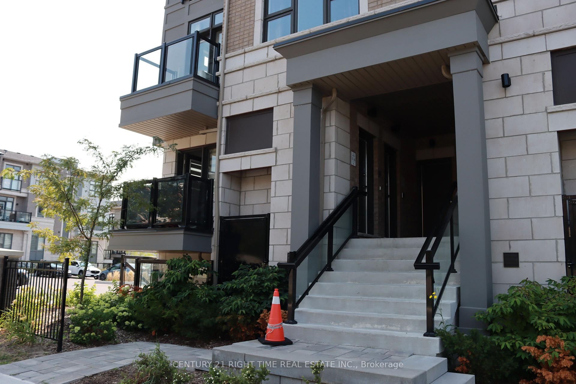 Photo 13 of Unit G 30 (310), 10 Halliford Place, Brampton, Goreway Drive Corridor — HOMEH