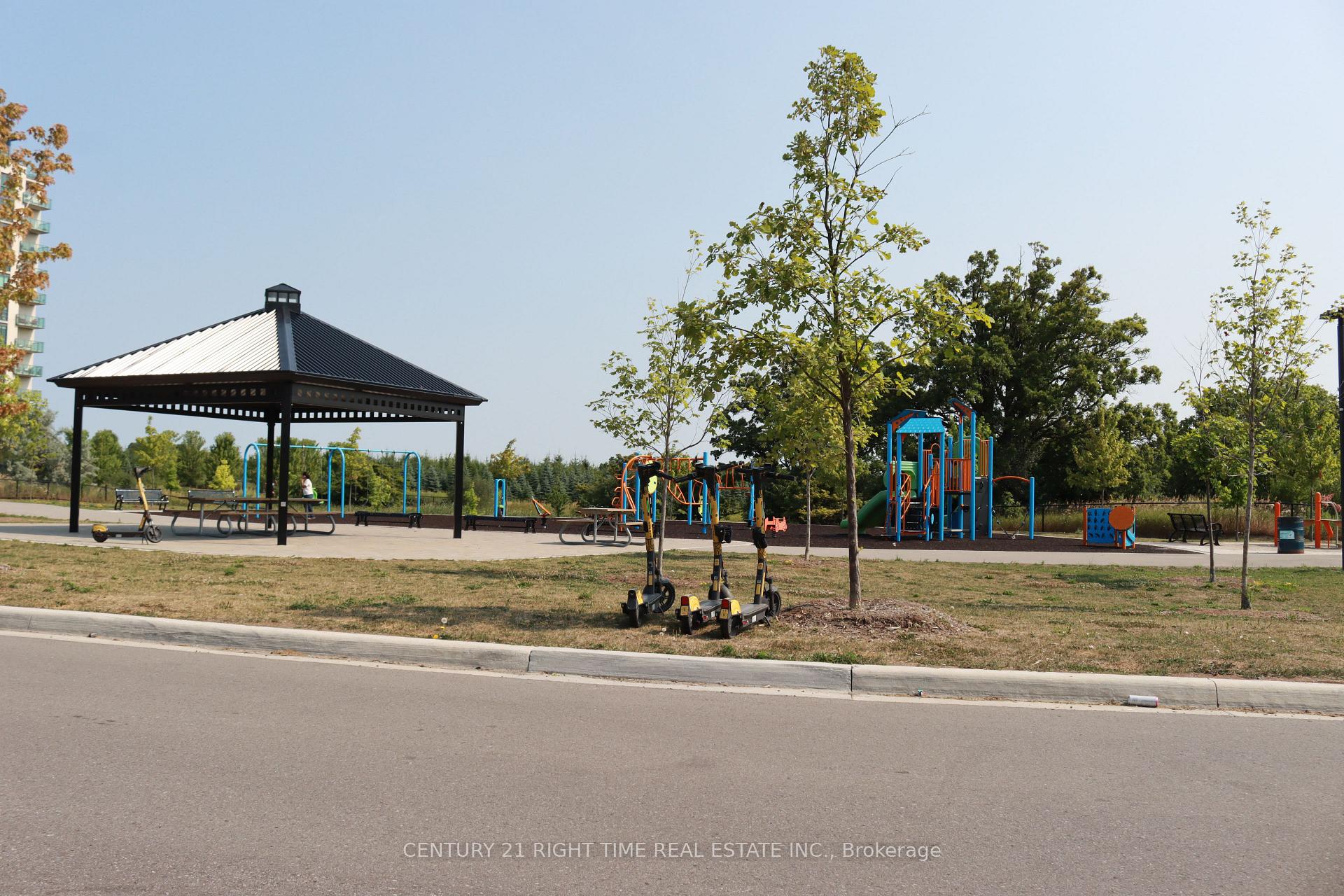 Photo 23 of Unit G 30 (310), 10 Halliford Place, Brampton, Goreway Drive Corridor — HOMEH