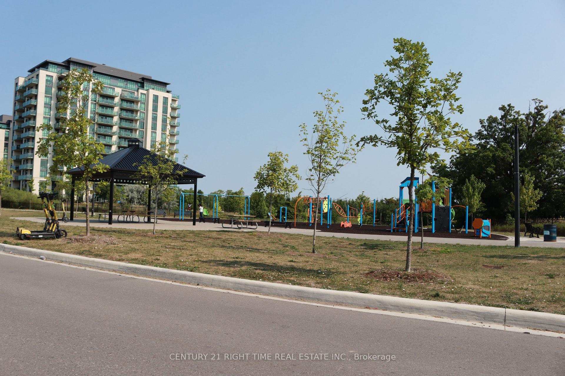 Photo 20 of Unit G 30 (310), 10 Halliford Place, Brampton, Goreway Drive Corridor — HOMEH
