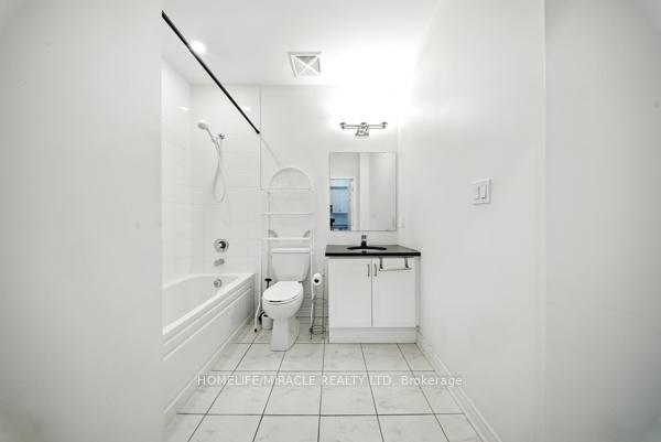 Photo 8 of Unit 1108, 200 Lagerfeld Drive, Brampton, Brampton North — HOMEH