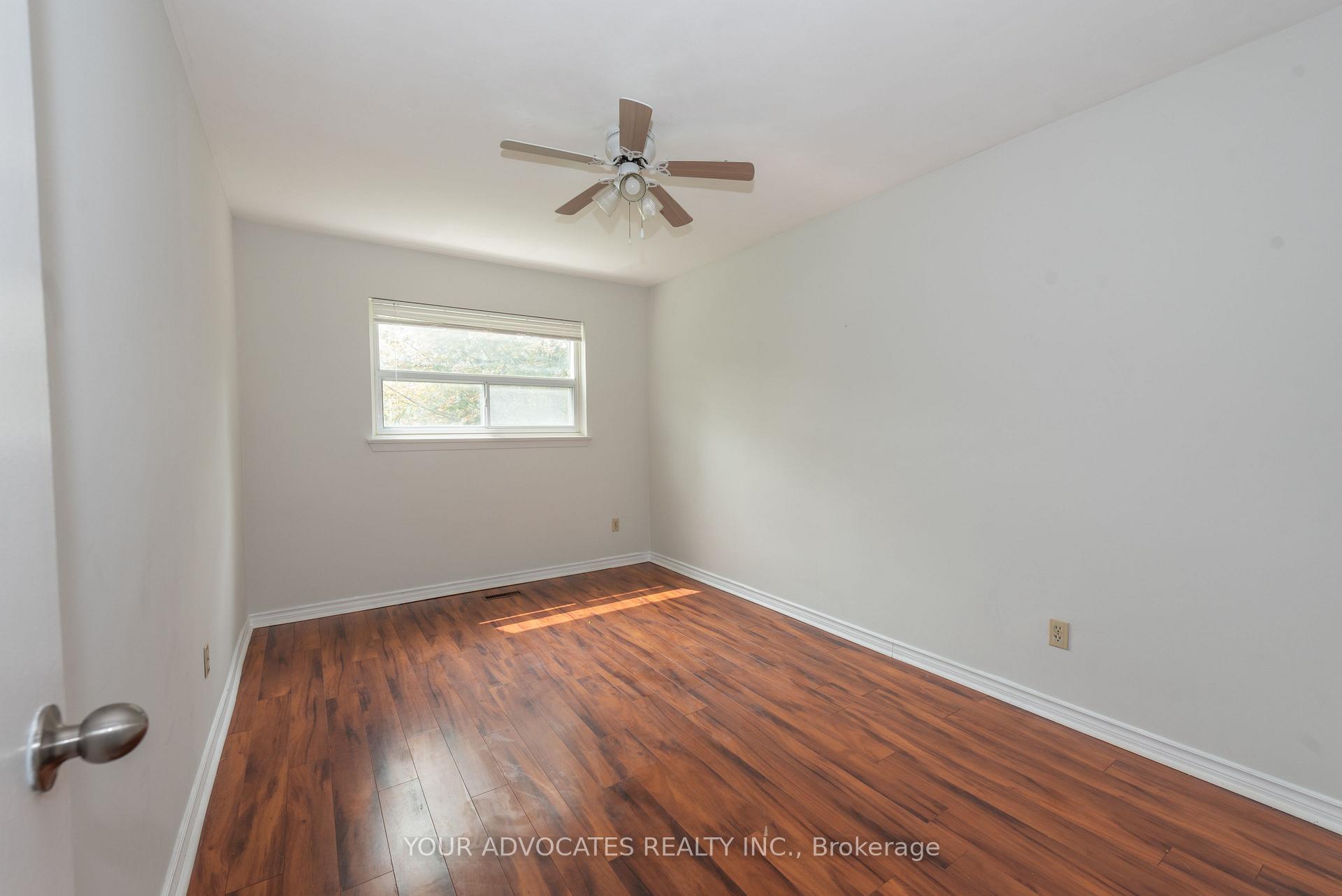 Photo 11 of 7 Pringle Avenue, Markham, Markham Village — HOMEH
