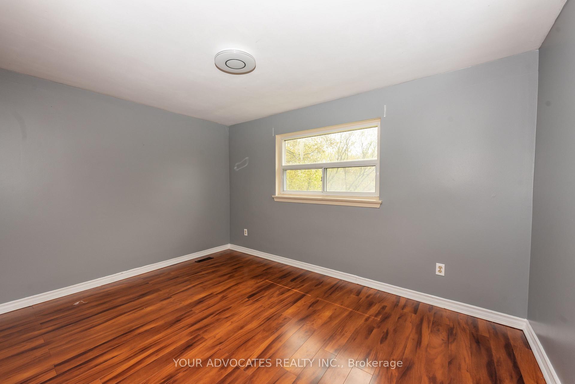Photo 14 of 7 Pringle Avenue, Markham, Markham Village — HOMEH