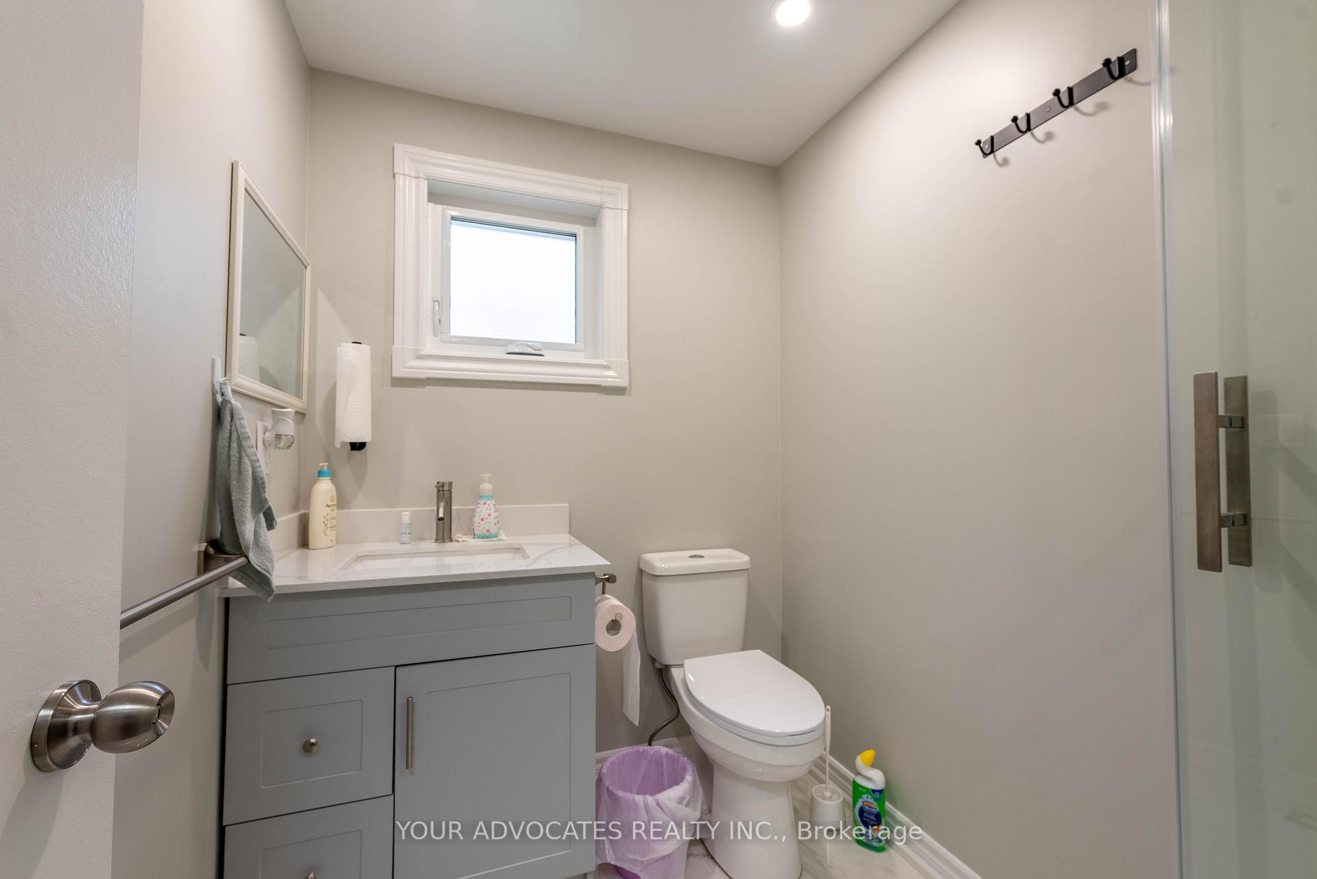 Photo 15 of 7 Pringle Avenue, Markham, Markham Village — HOMEH