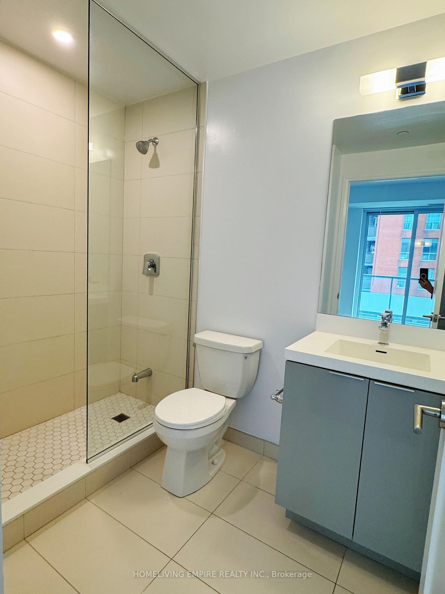Photo 5 of Unit 918, 50 Dunfield Avenue, Toronto, Mount Pleasant West — HOMEH