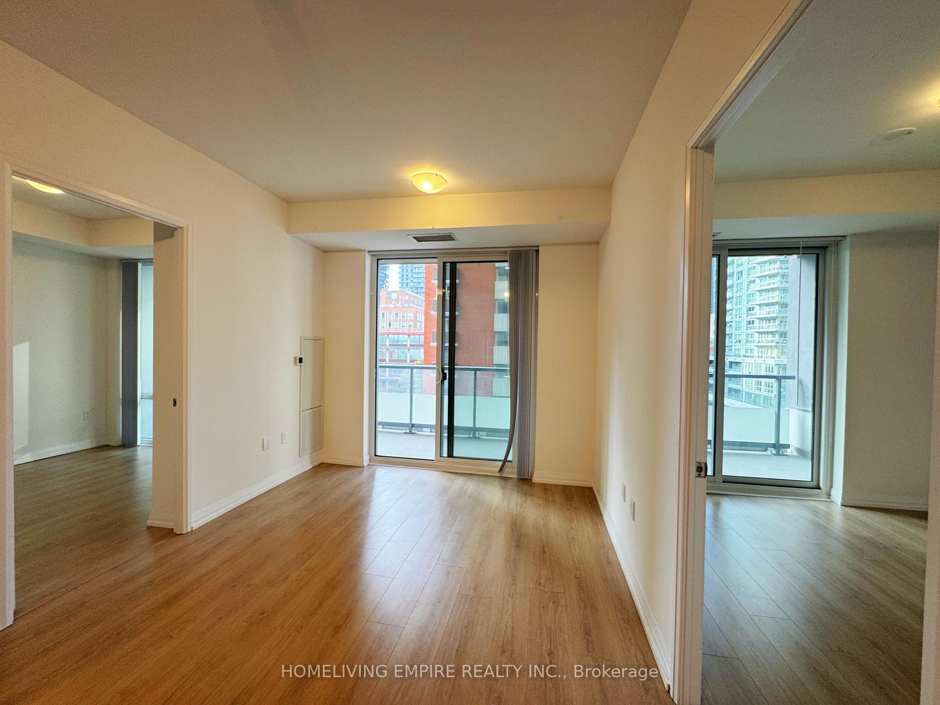 Photo 4 of Unit 918, 50 Dunfield Avenue, Toronto, Mount Pleasant West — HOMEH