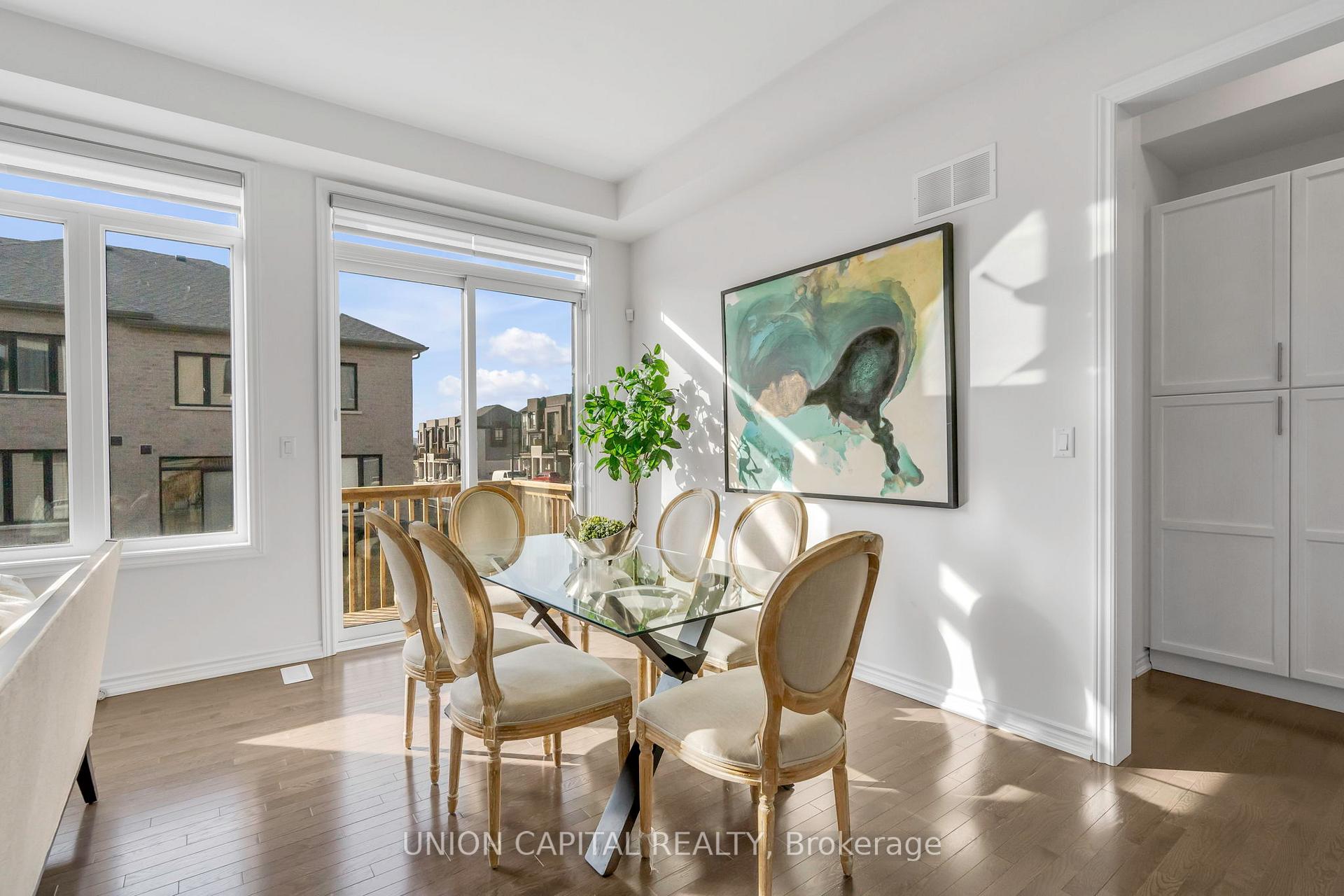 Photo 13 of 123 Halldorson Avenue, Aurora, Bayview Northeast — HOMEH