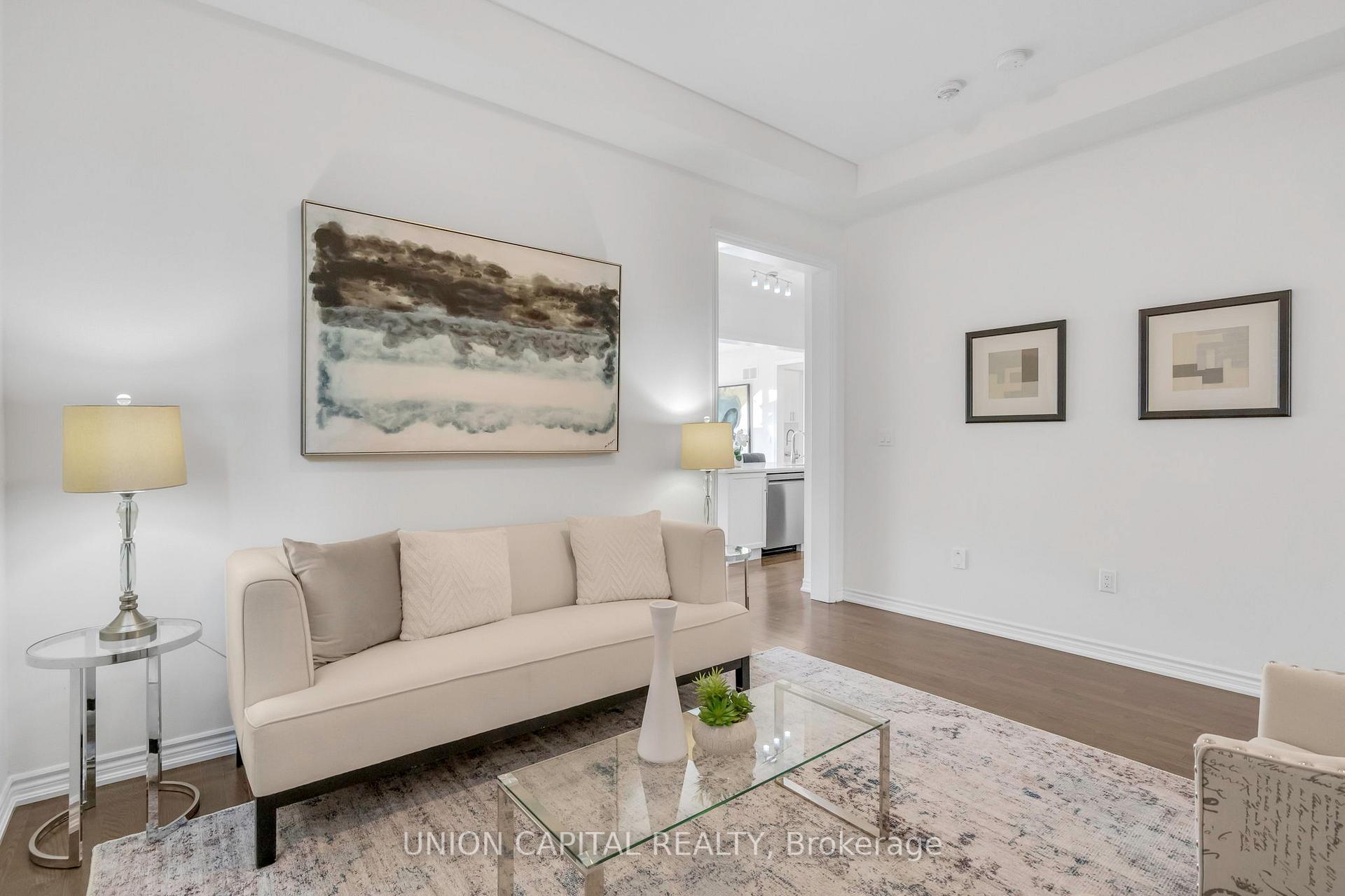 Photo 7 of 123 Halldorson Avenue, Aurora, Bayview Northeast — HOMEH