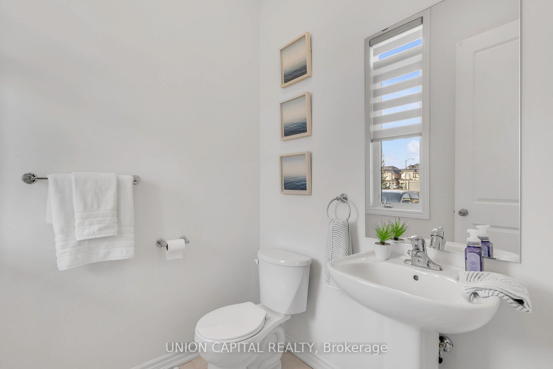 Photo 20 of 123 Halldorson Avenue, Aurora, Bayview Northeast — HOMEH