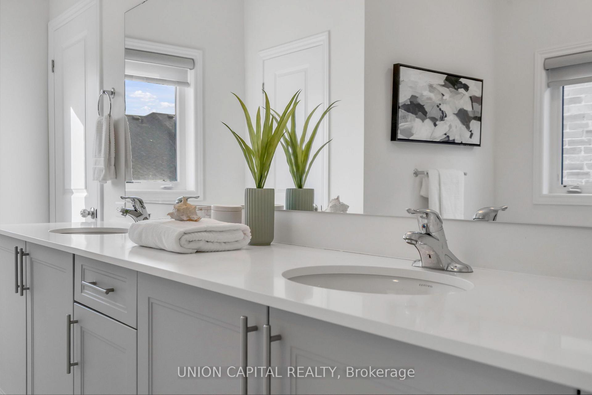 Photo 27 of 123 Halldorson Avenue, Aurora, Bayview Northeast — HOMEH