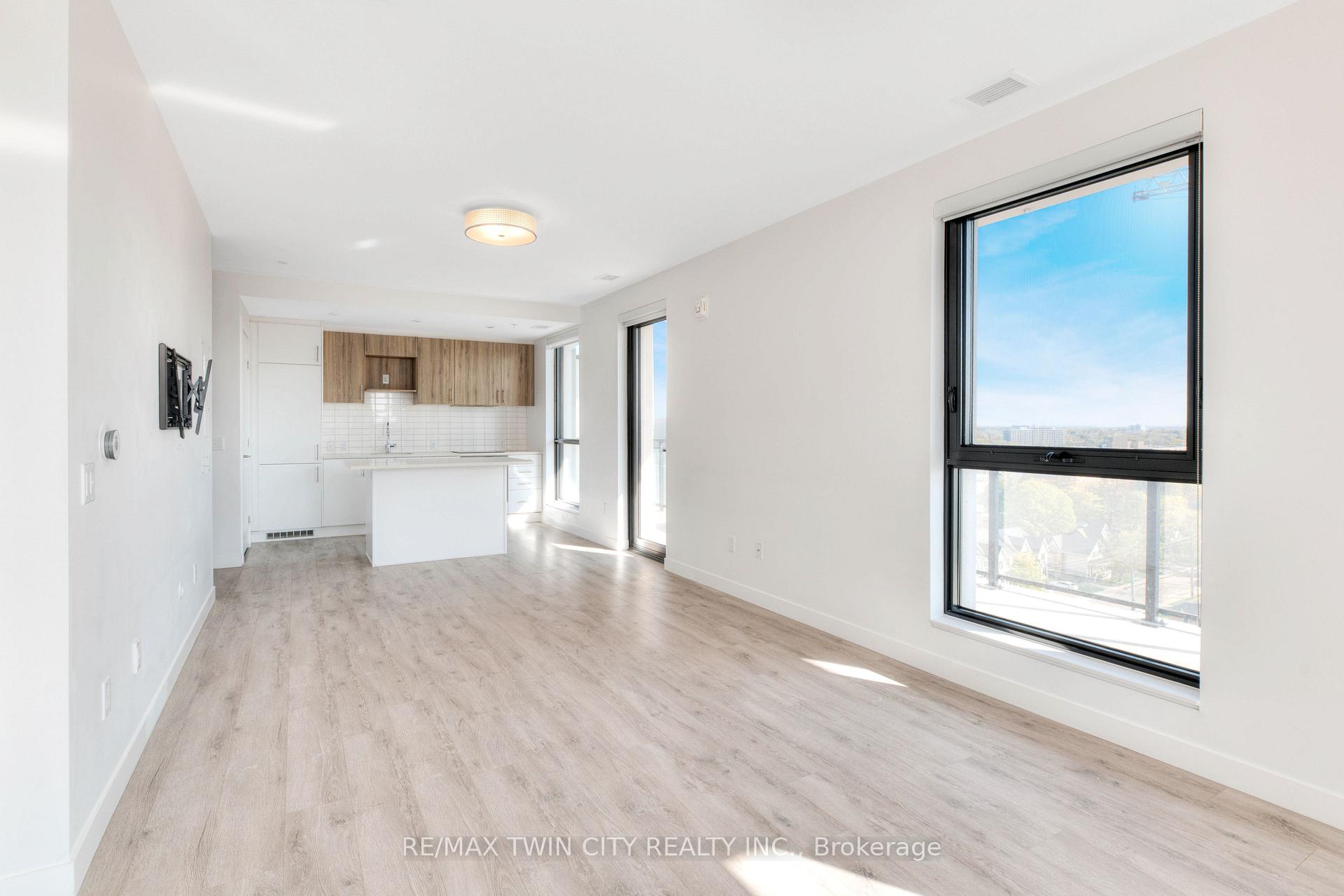 Photo 3 of Unit 914, 181 King Street S, Waterloo — HOMEH