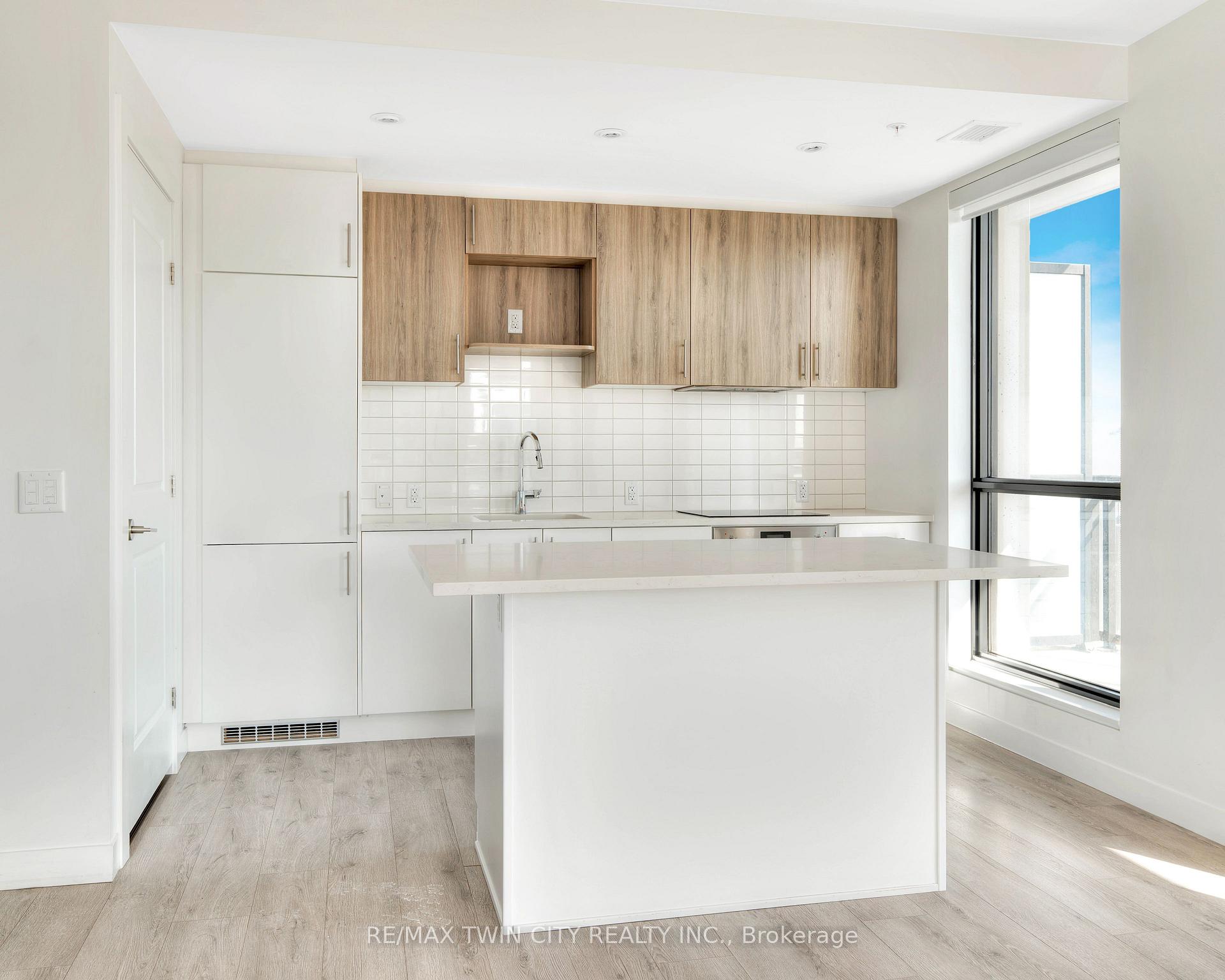 Photo 40 of Unit 914, 181 King Street S, Waterloo — HOMEH