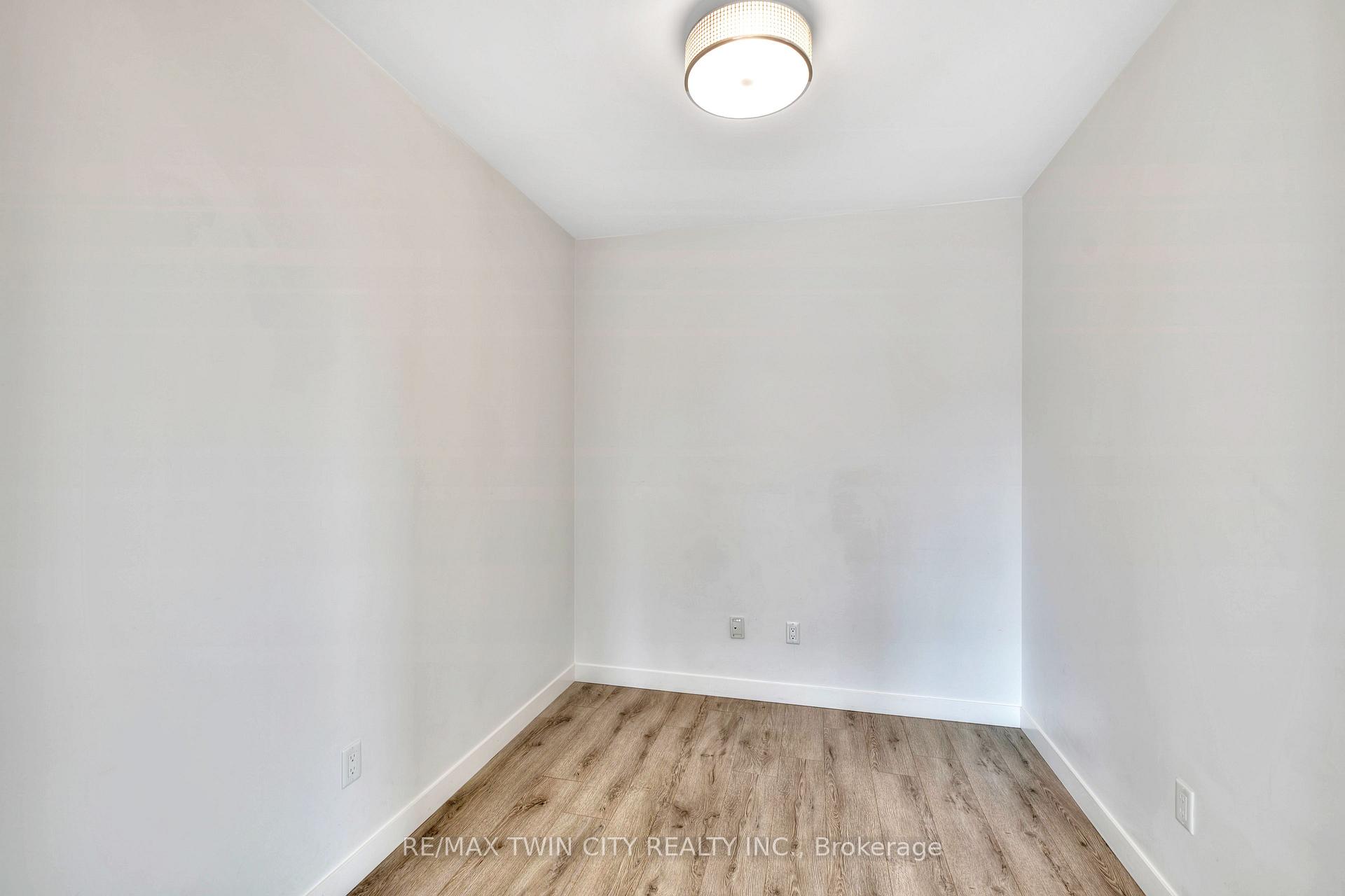 Photo 5 of Unit 914, 181 King Street S, Waterloo — HOMEH