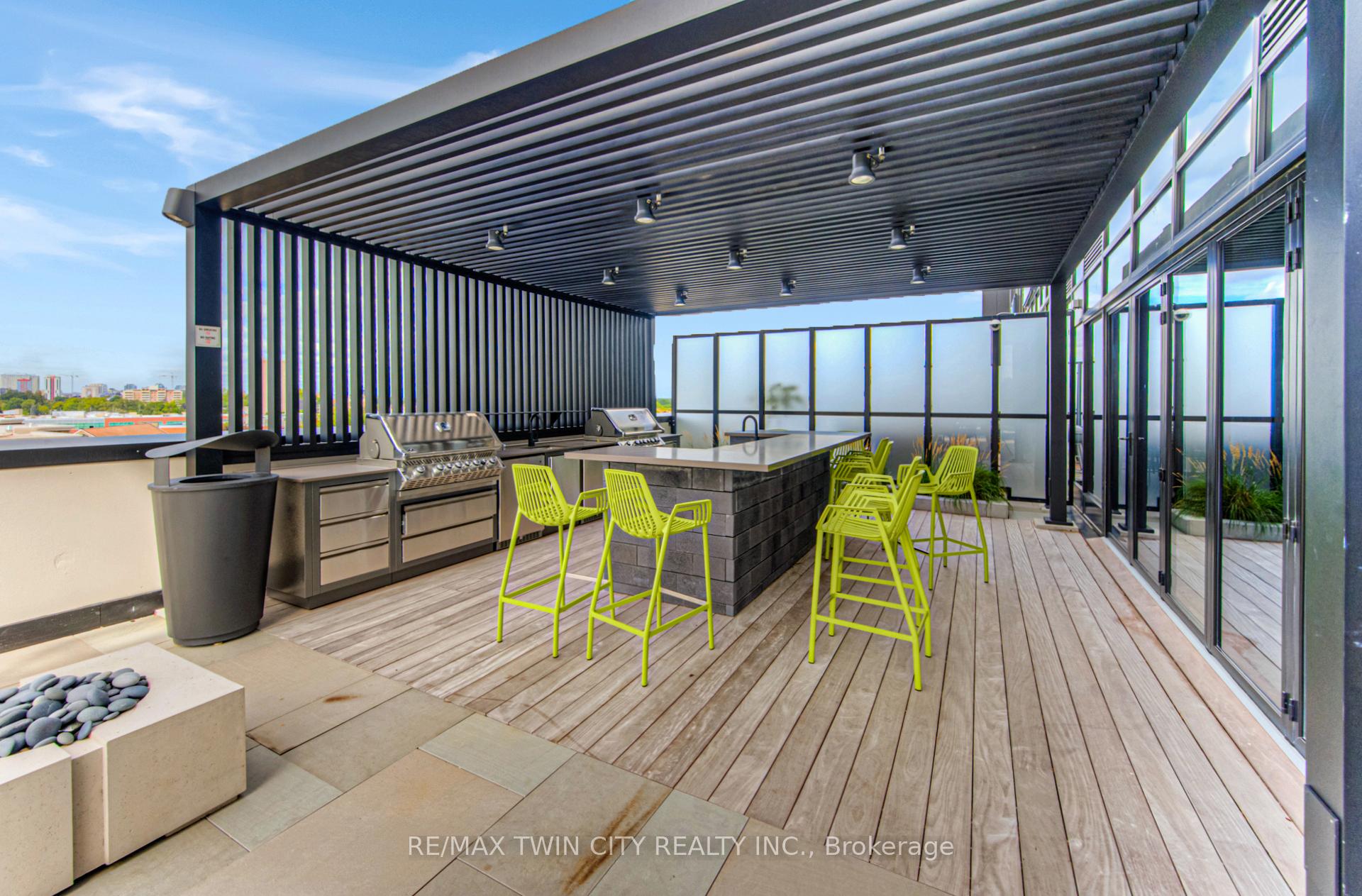 Photo 13 of Unit 914, 181 King Street S, Waterloo — HOMEH