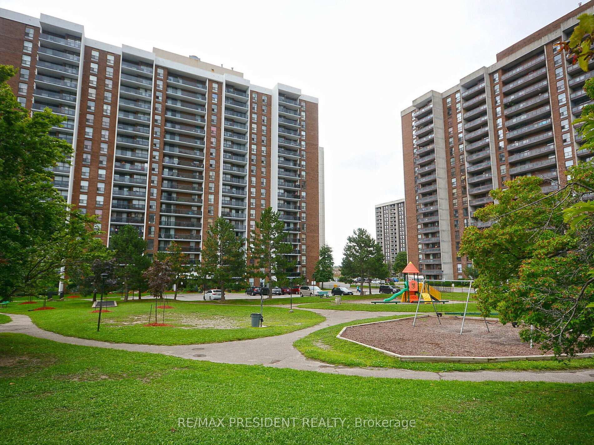 Photo 1 of Unit 1209, 21 Knightsbridge Road, Brampton, Queen Street Corridor — HOMEH
