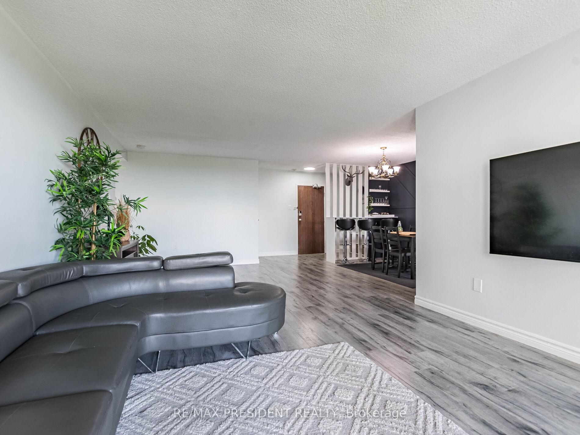 Photo 10 of Unit 1209, 21 Knightsbridge Road, Brampton, Queen Street Corridor — HOMEH
