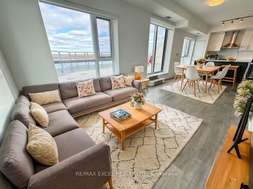 Photo 9 of Unit 1005, 58 Lakeside Terrace, Barrie, Little Lake — HOMEH