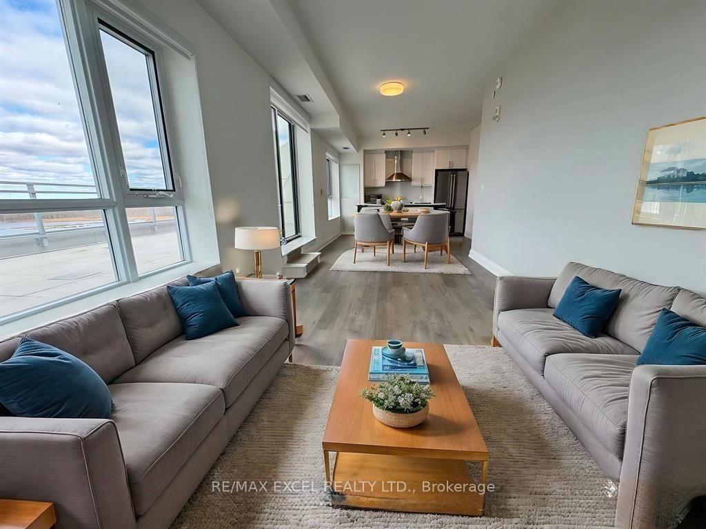 Photo 3 of Unit 1005, 58 Lakeside Terrace, Barrie, Little Lake — HOMEH